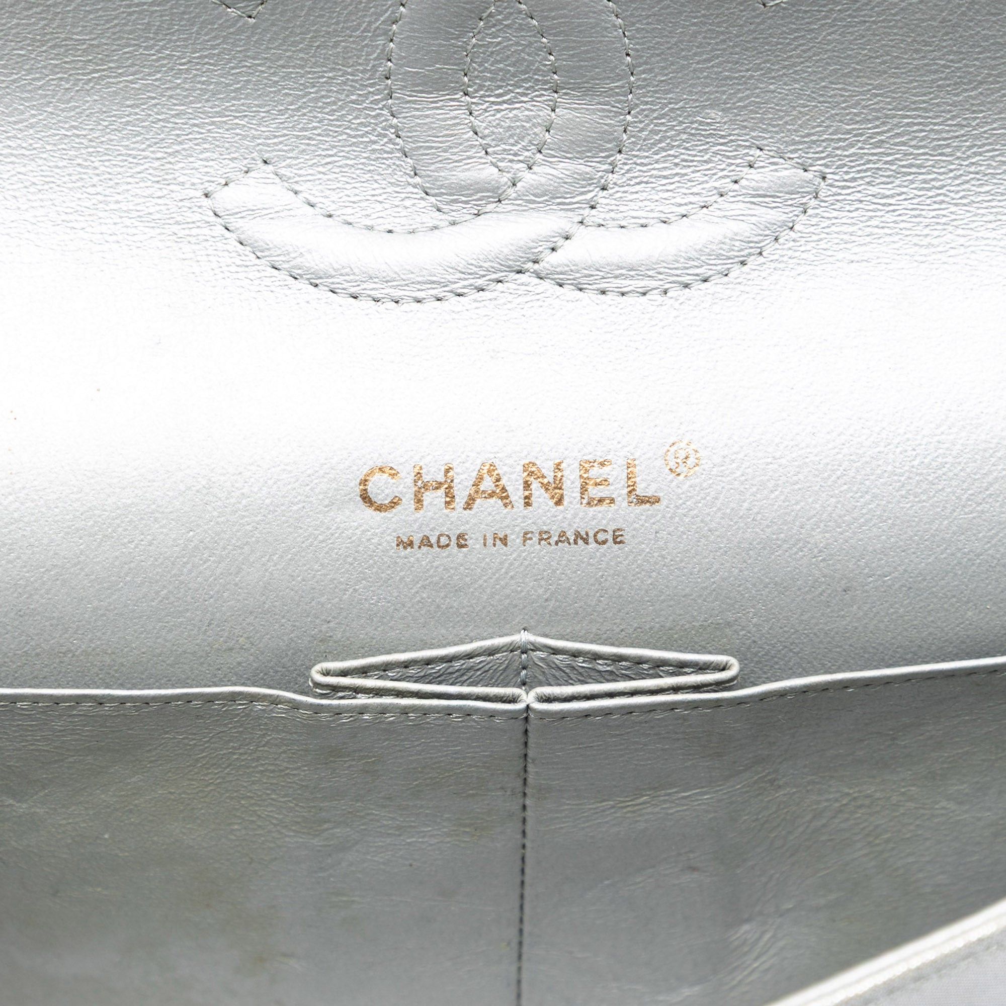 Chanel Medium Classic Iridescent Lambskin Double Flap Size ONE SIZE - 5 Thumbnail