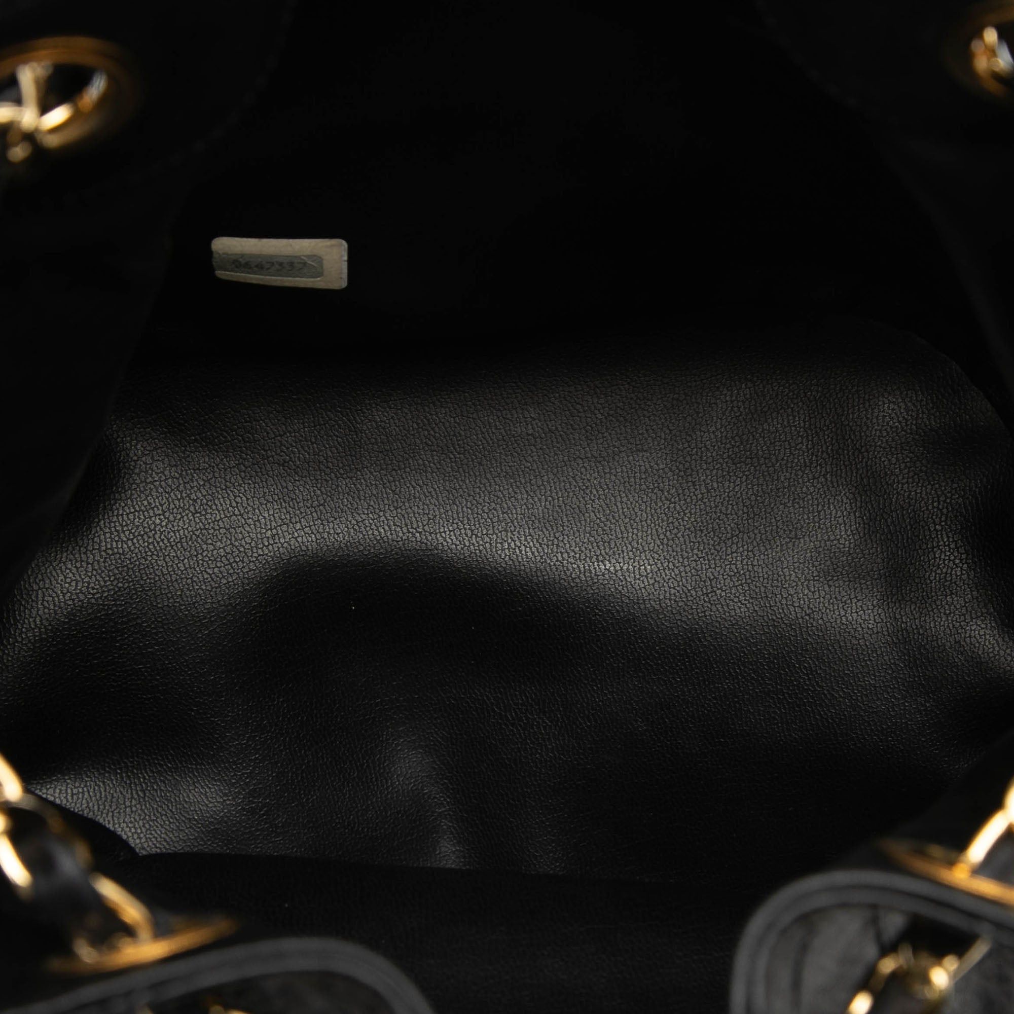 Chanel Quilted Lambskin Drawstring Chain Bucket Bag Size ONE SIZE - 4 Thumbnail