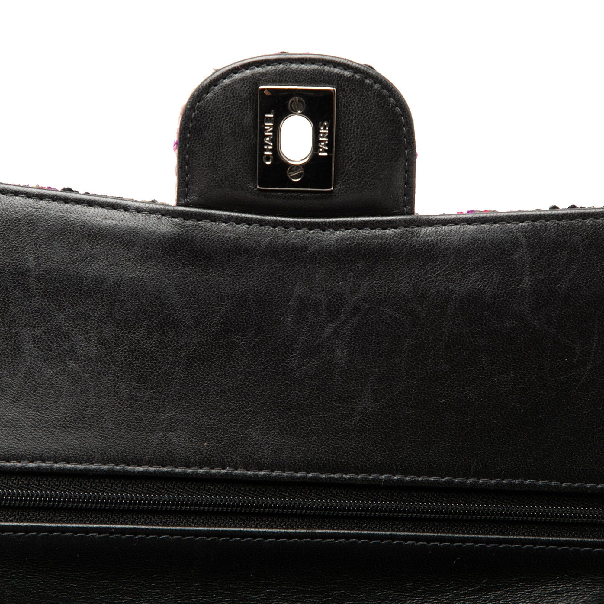 Chanel Medium Classic Tweed Double Flap Size ONE SIZE - 6 Thumbnail
