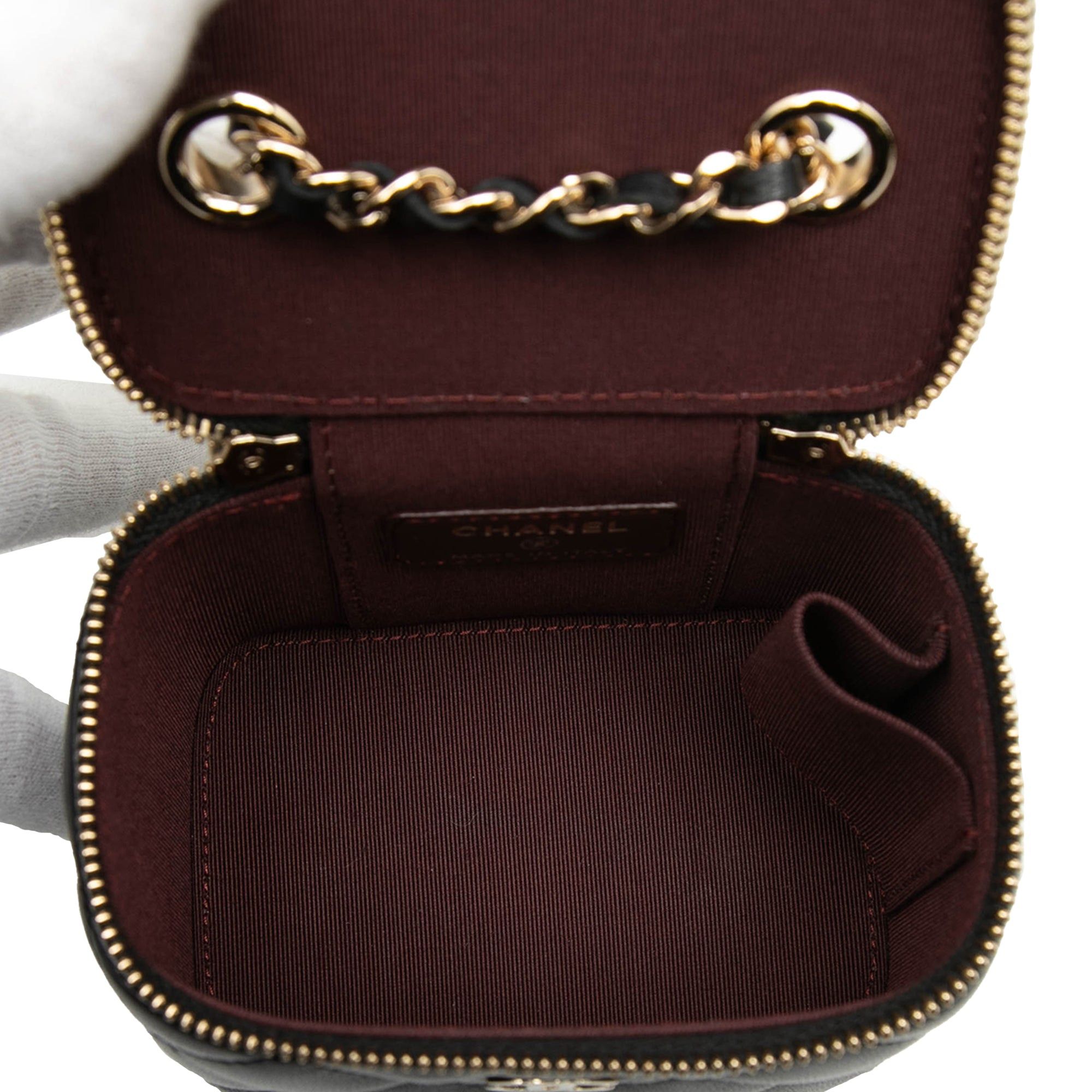 Chanel Mini Quilted Lambskin Vanity Case with Chain Size ONE SIZE - 4 Thumbnail