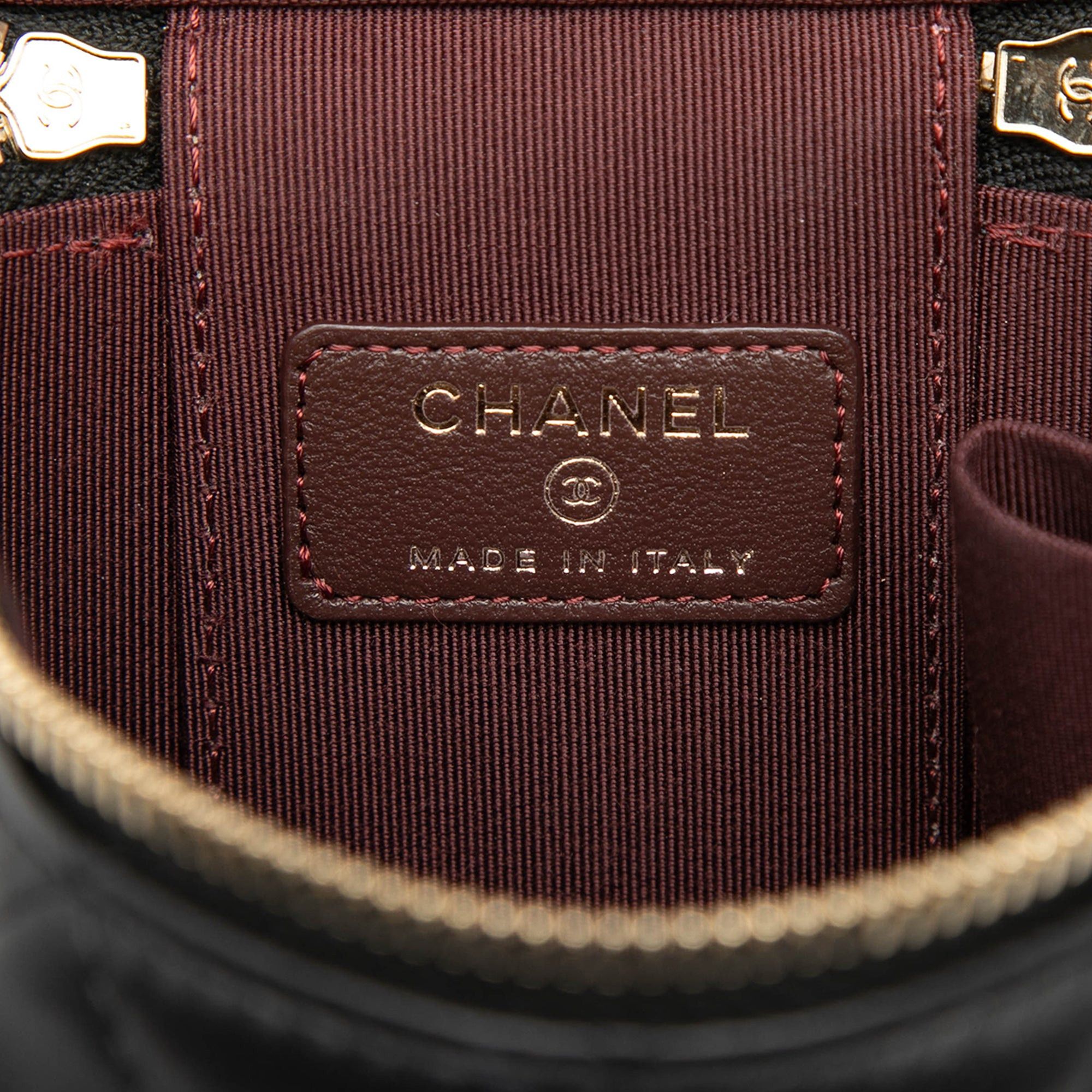 Chanel Mini Quilted Lambskin Vanity Case with Chain Size ONE SIZE - 5 Thumbnail