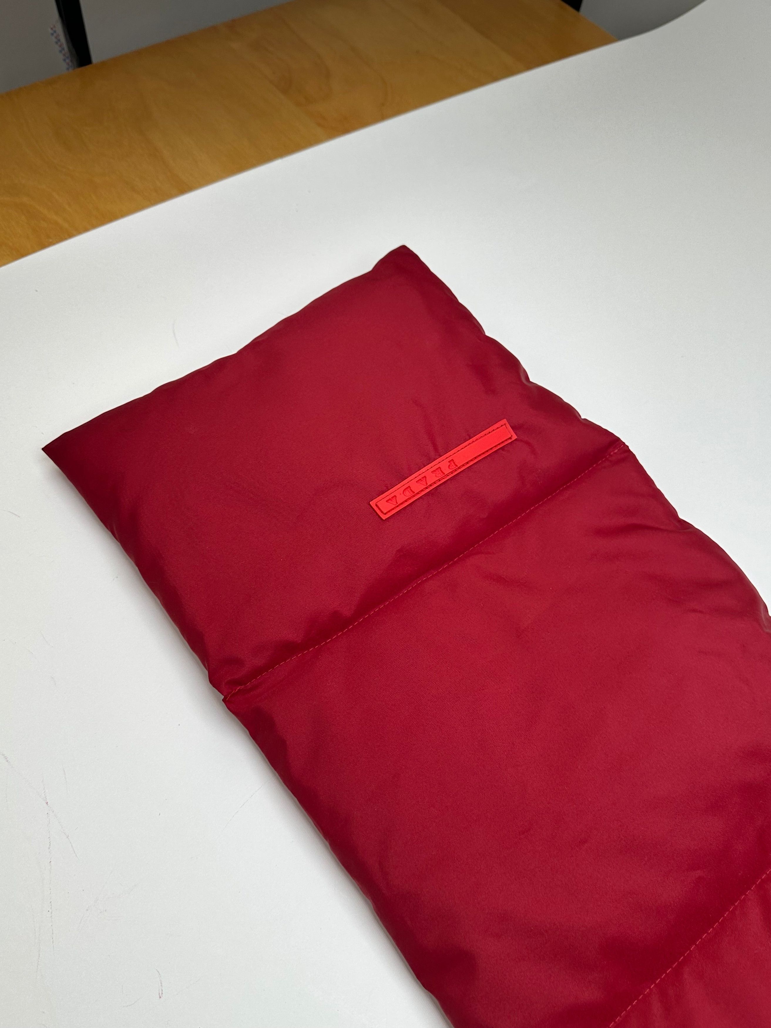 Prada Vintage Sport Linea Rossa Quilted Puffer Scarf Red Size ONE SIZE - 7 Thumbnail