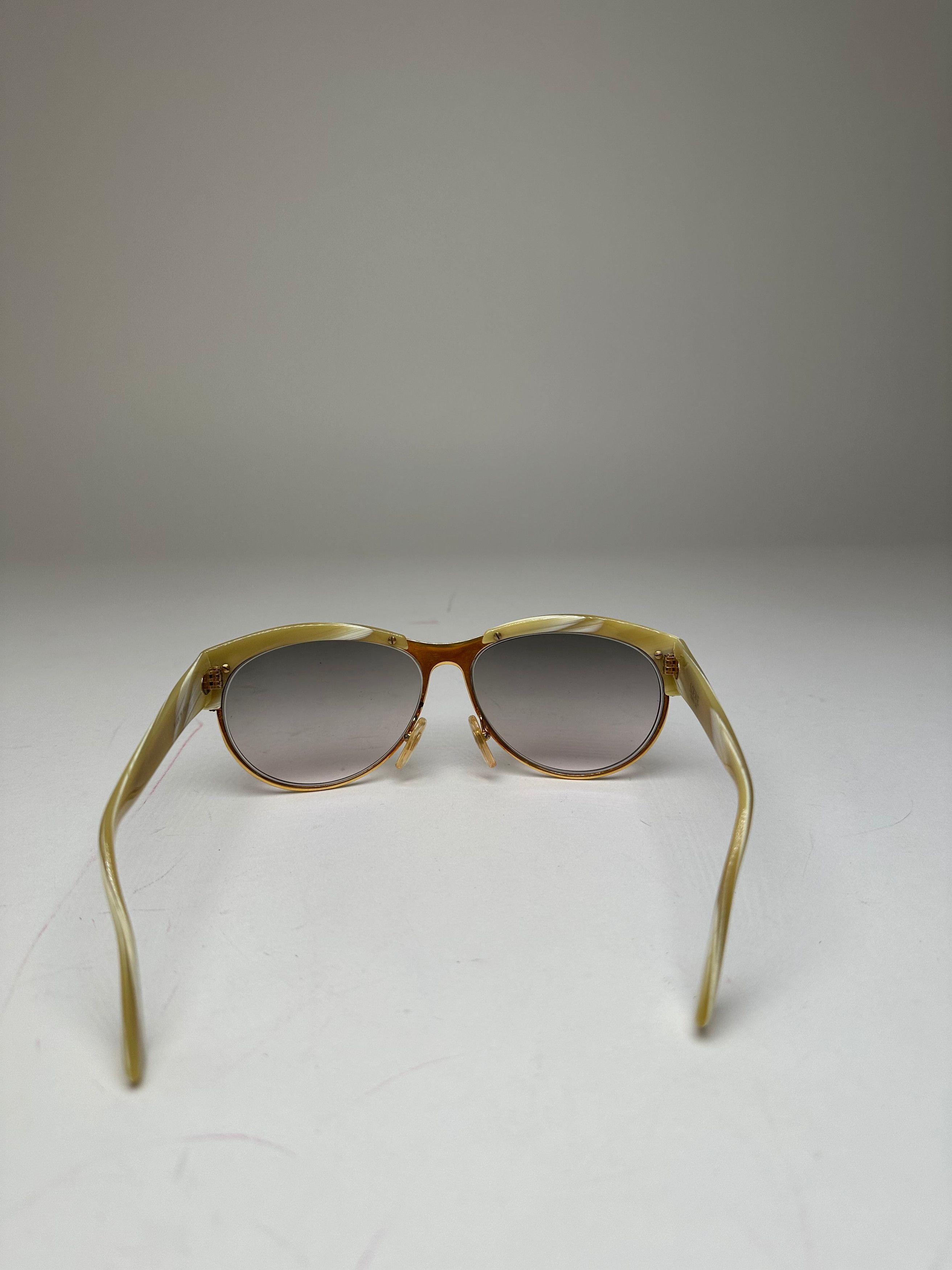 Loewe Vintage Overd Sunglasses Gold Cream Size ONE SIZE - 7 Thumbnail
