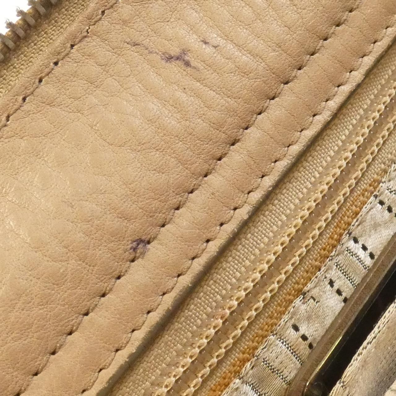 Salvatore Ferragamo Salvatore Ferragamo Salvatore Ferragamo Calf Shoulder Bag Leather Shoulder Bag 21A069 DUTY FREE for USA Size ONE SIZE - 10 Thumbnail