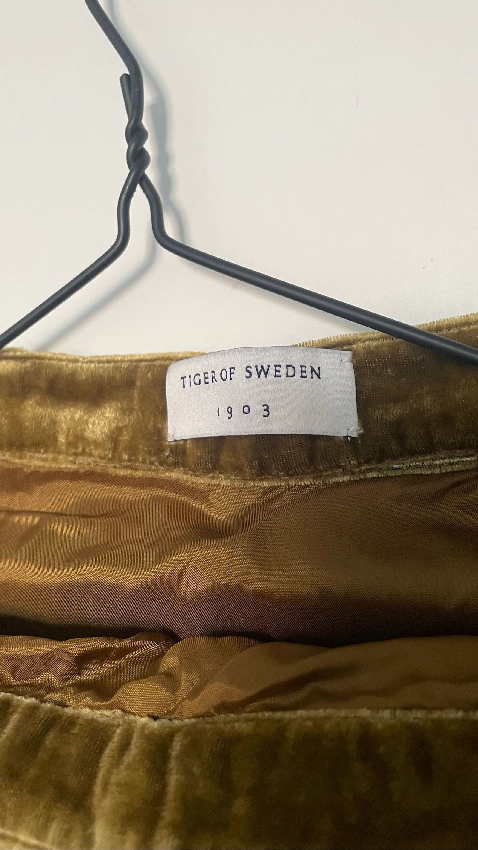 Tiger of Sweden Tiger of Sweden Kang Skirt Size 26" / US 2 / IT 38 - 2 Thumbnail