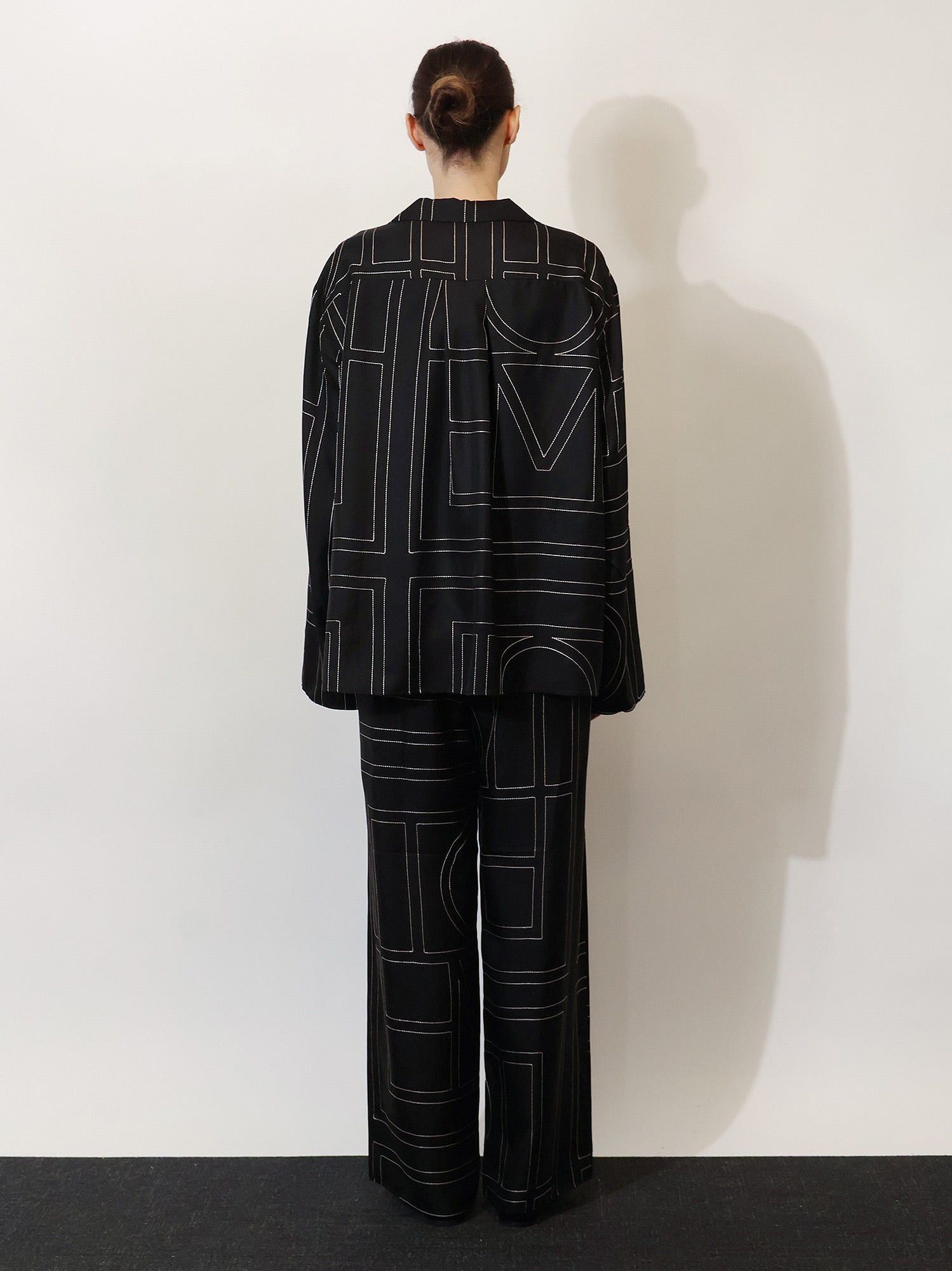 Toteme Monogram Silk Trousers Size 26" / US 2 / IT 38 - 5 Thumbnail