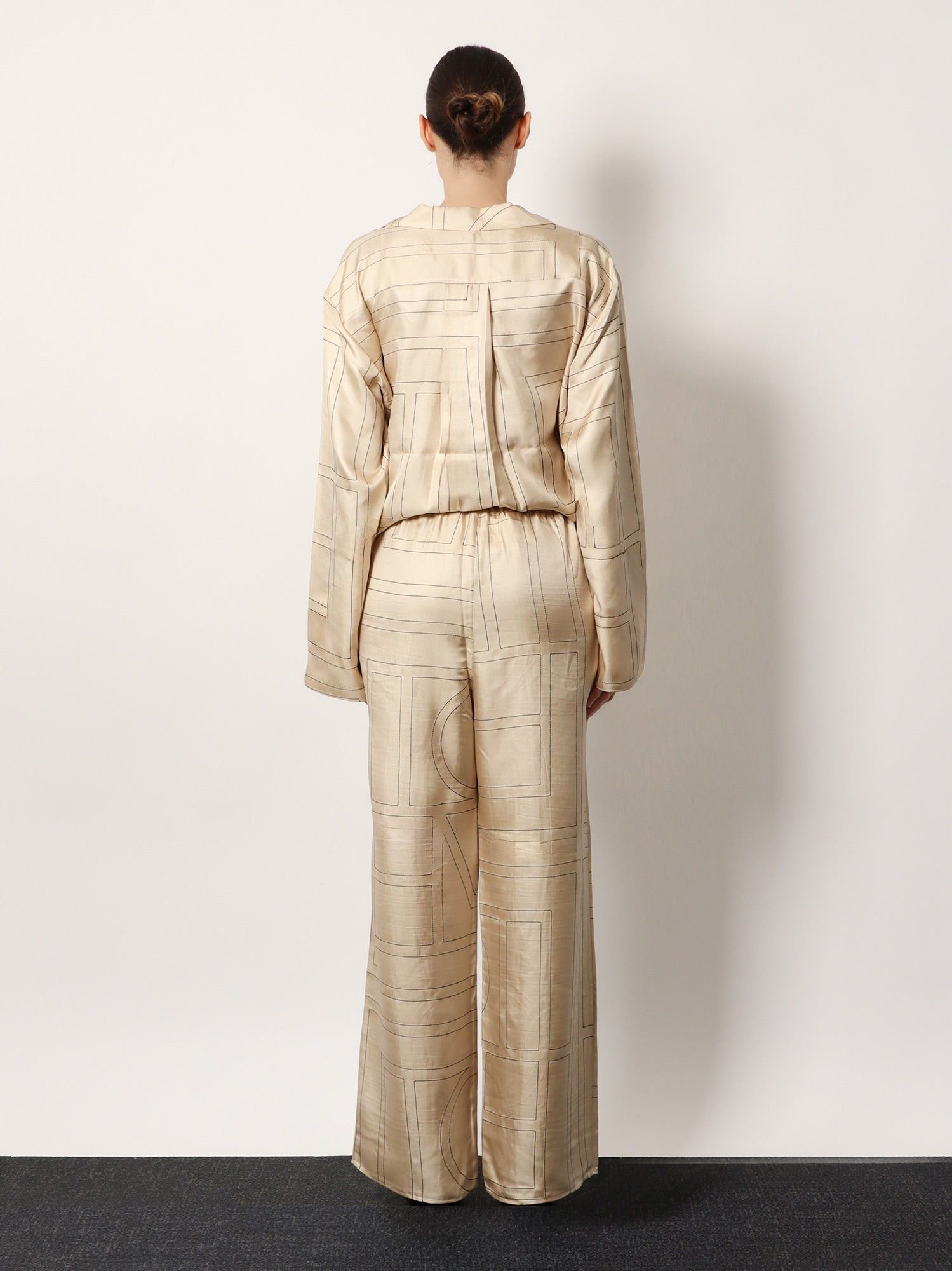 Toteme Silk Trousers With Monogram Logo Embroidery Size 26" / US 2 / IT 38 - 5 Thumbnail