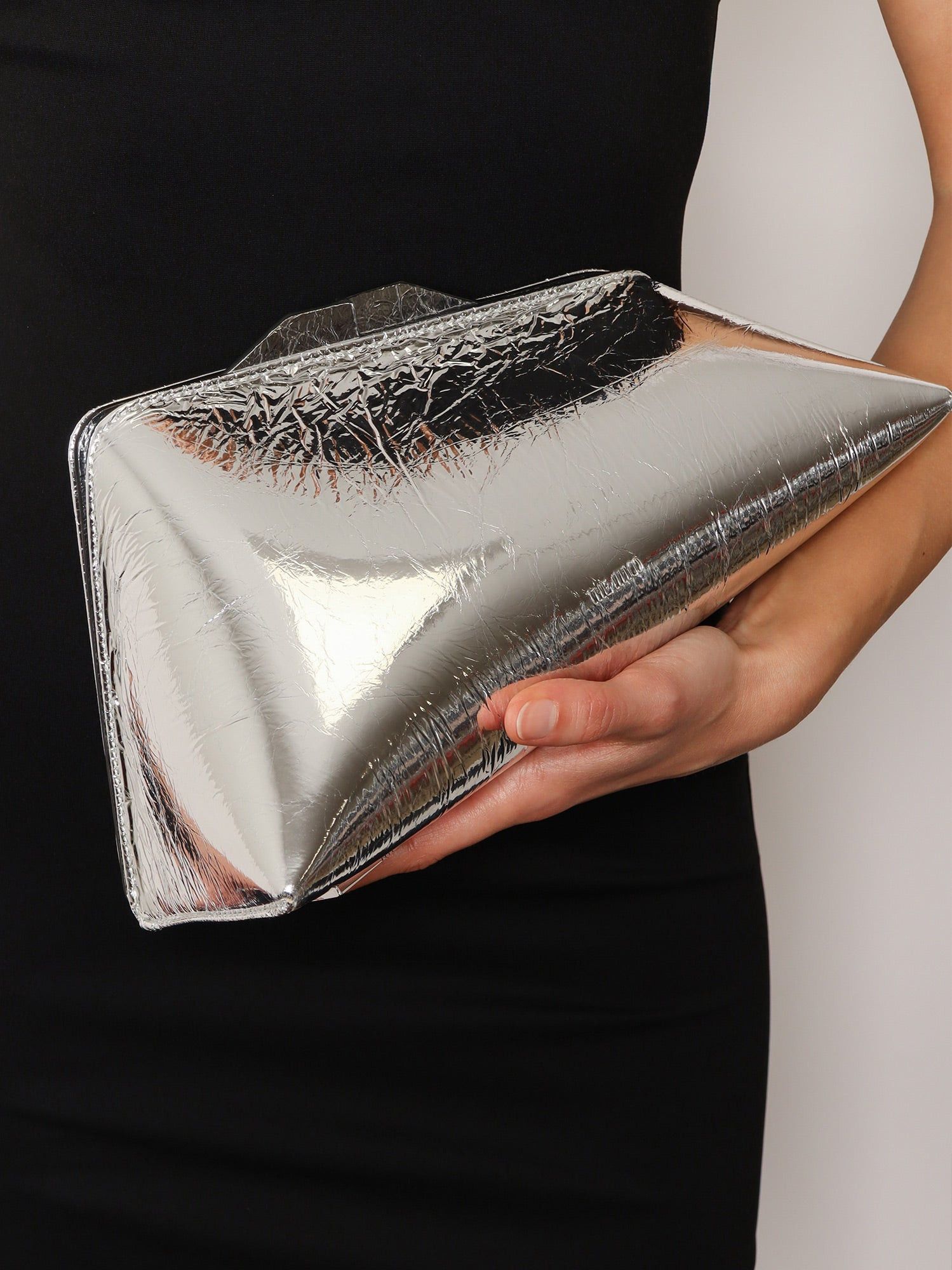 The Attico 8.30 Pm Laminated Leather Clutch Bag With Logo Engraved On The Bottom Size ONE SIZE - 5 Thumbnail