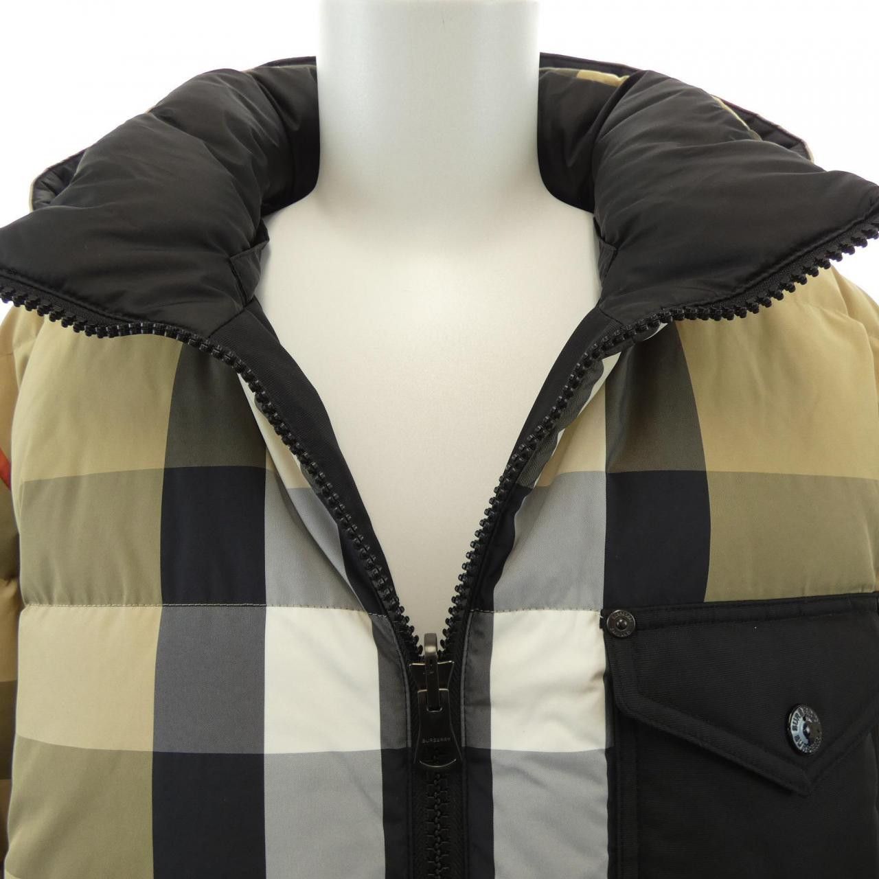 Burberry Burberry Burberry Down Jacket Textile Outerwear 80331151 DUTY FREE for USA Size ONE SIZE - 6 Thumbnail