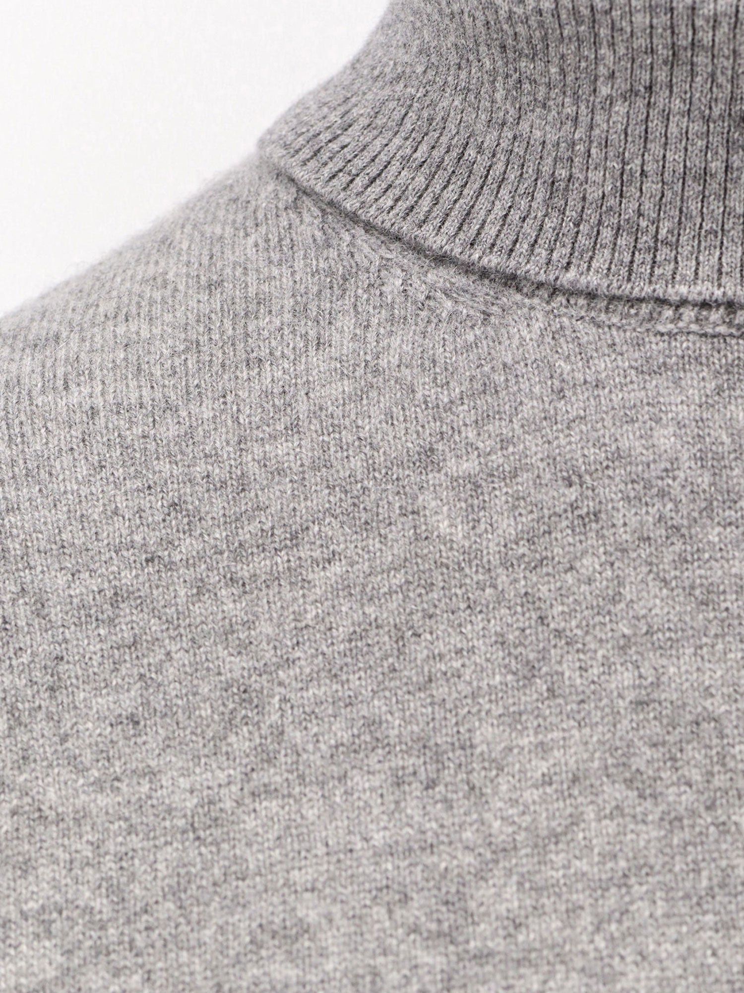 Toteme Cashmere Turtleneck Sweater Size L / US 10 / IT 46 - 3 Thumbnail