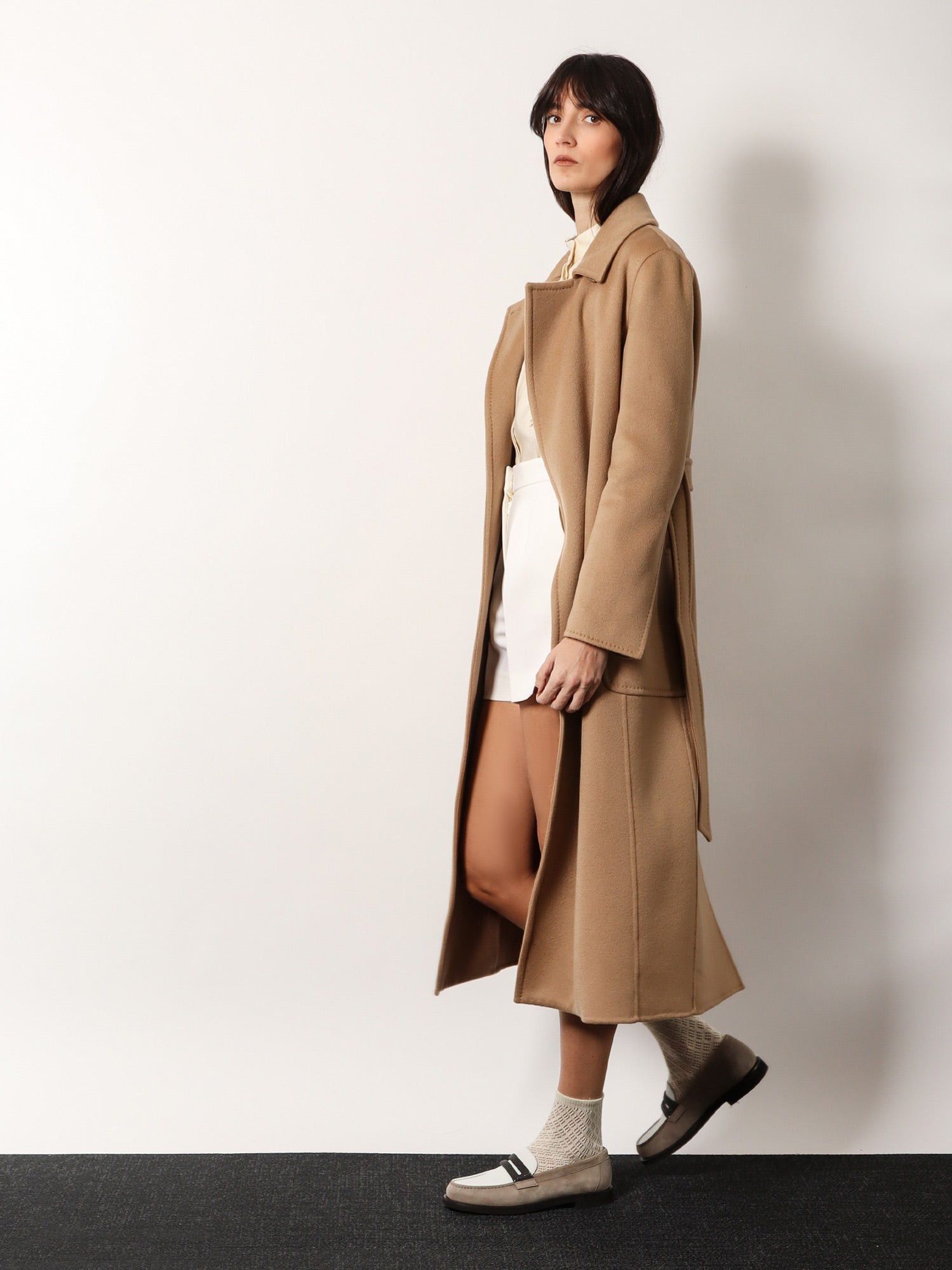 Max Mara Artur Hand Made Cashmere Coat Size M / US 6-8 / IT 42-44 - 2 Thumbnail