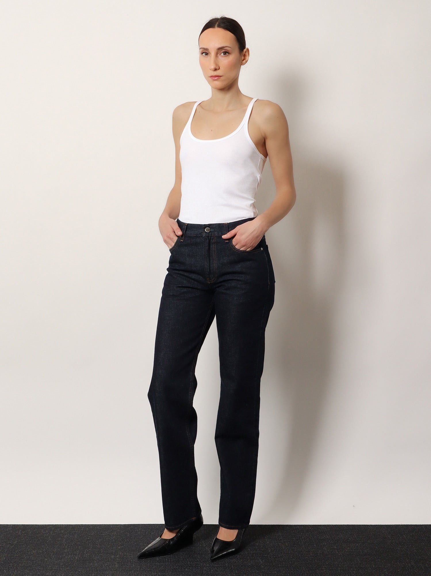Toteme Low Straight Denim Jeans Size 24" / US 00 / IT 34 - 4 Thumbnail