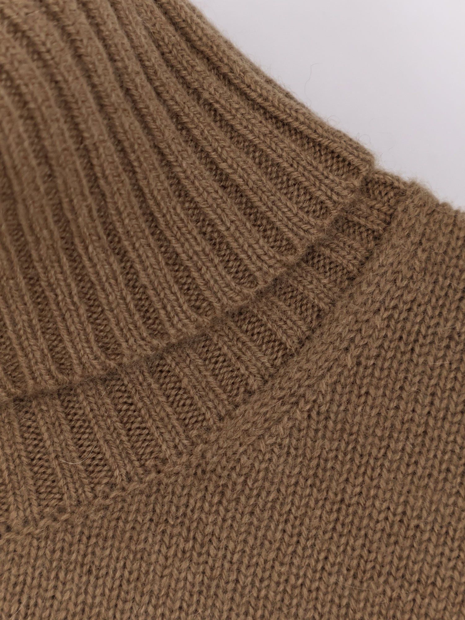 Toteme Cashmere Turtleneck Size S / US 4 / IT 40 - 3 Thumbnail