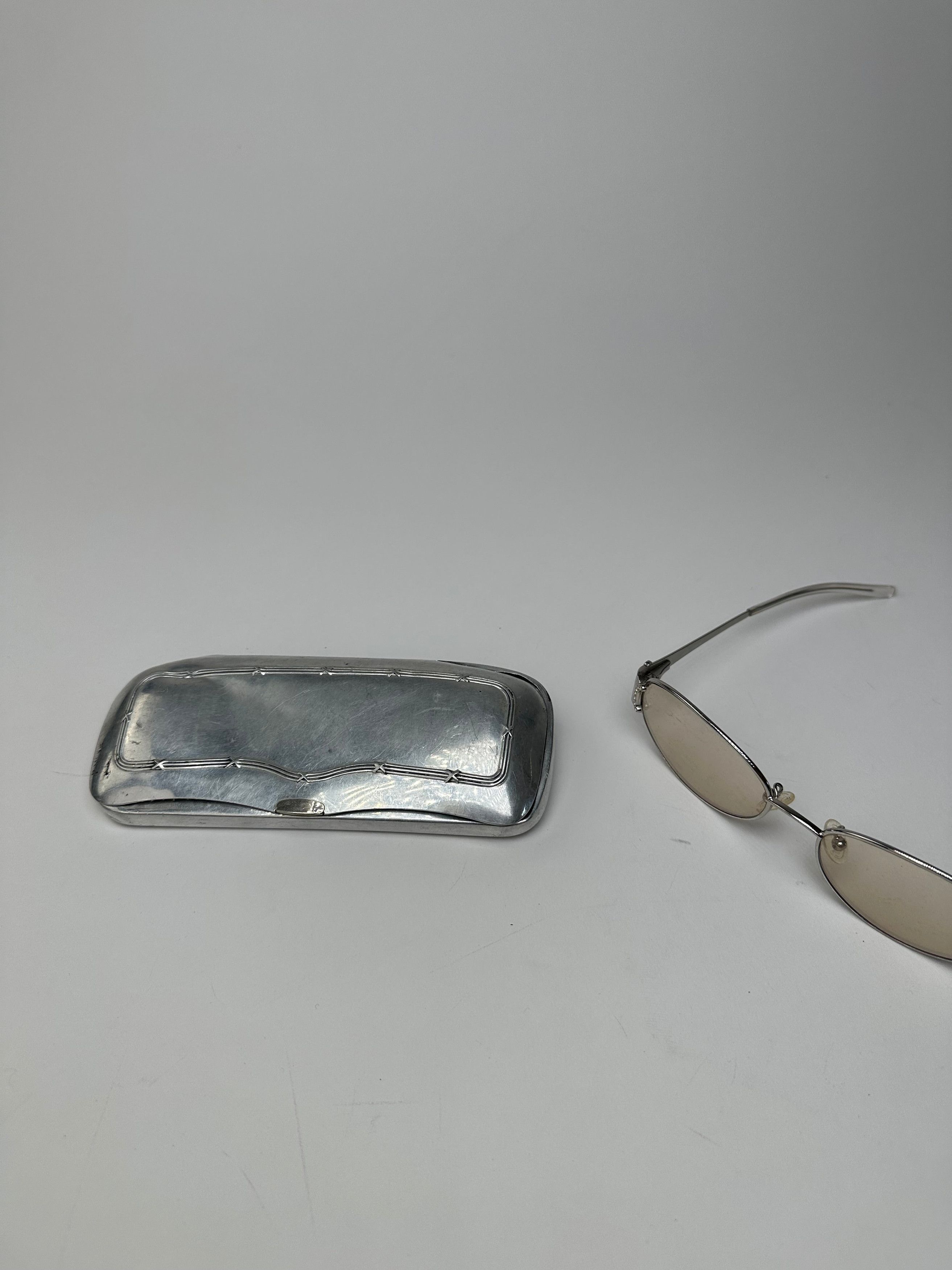 Celine Vintage Triomphe Oval Metal Sunglasses Silver Size ONE SIZE - 9 Thumbnail