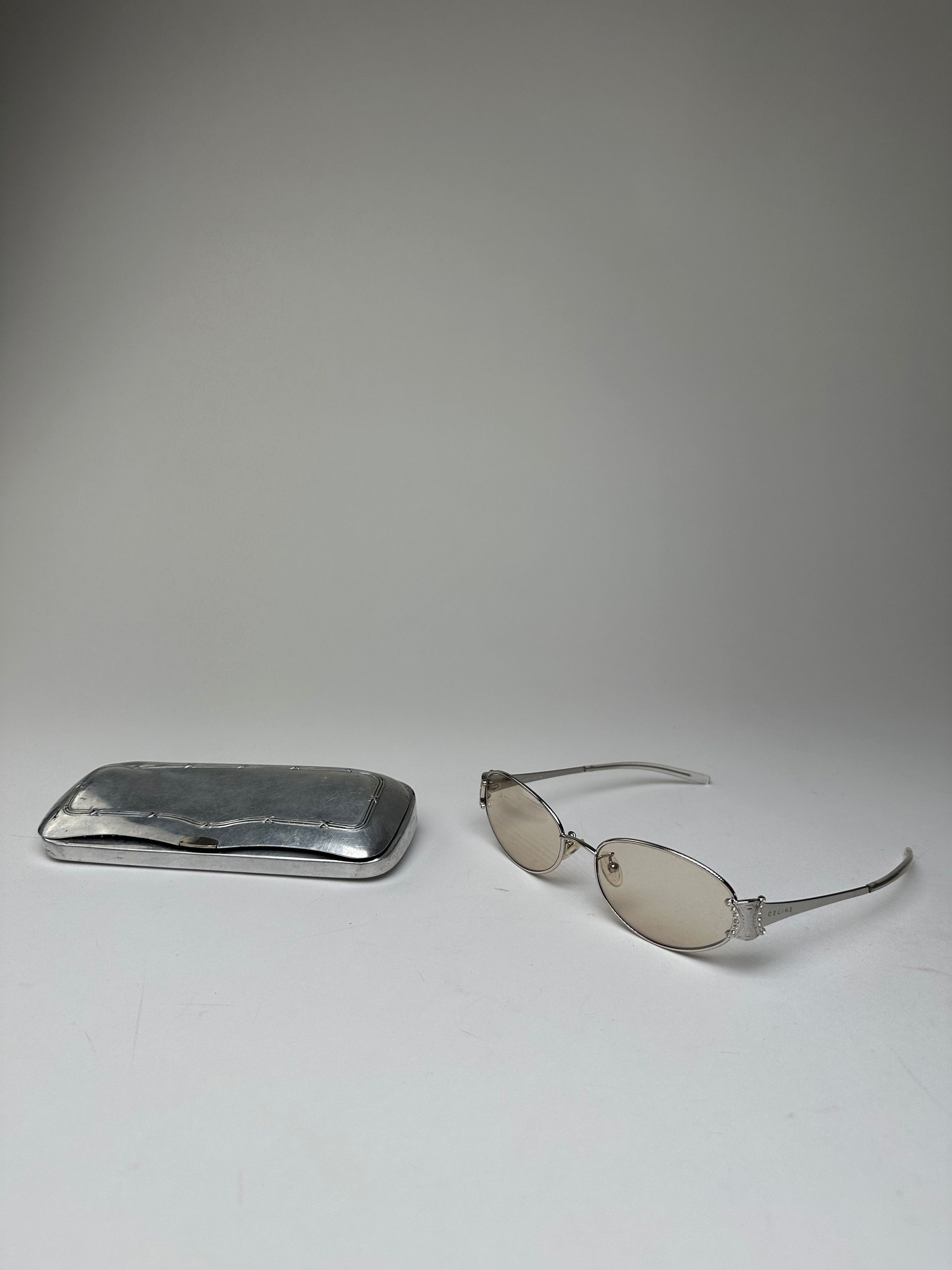 Celine Vintage Triomphe Oval Metal Sunglasses Silver Size ONE SIZE - 2 Thumbnail