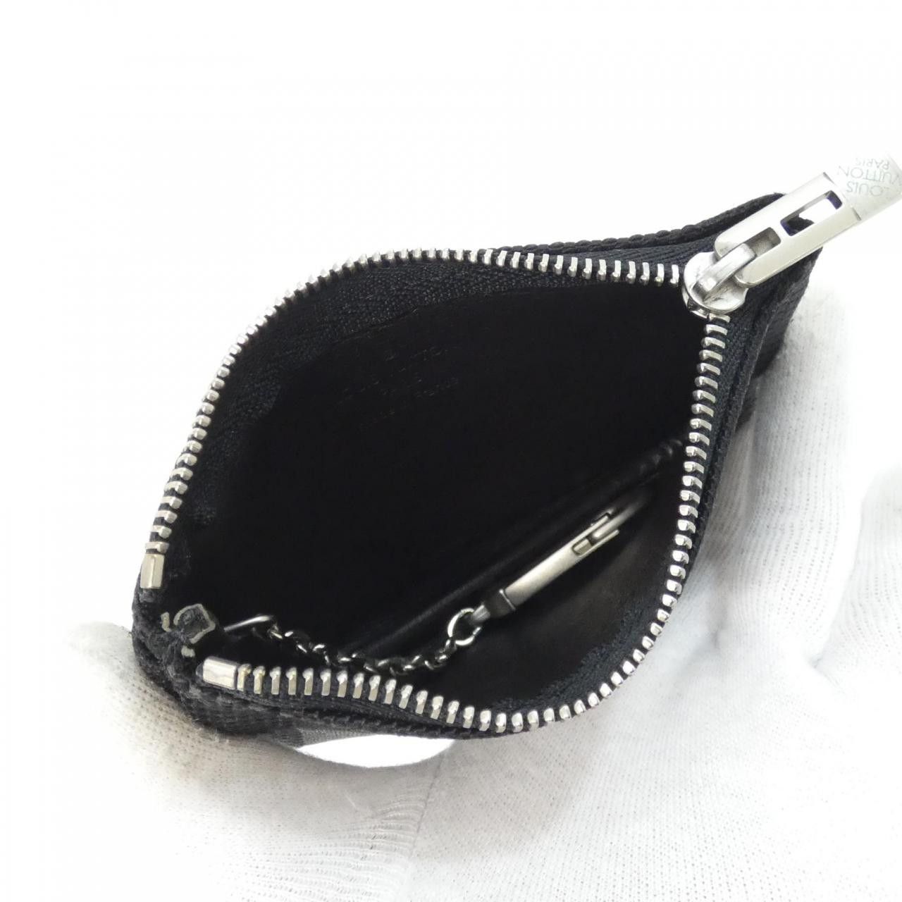 Louis Vuitton Louis Vuitton Louis Vuitton Damier Geant Coin Key Case Textile Coin Case M93549 DUTY FREE for USA Size ONE SIZE - 8 Thumbnail