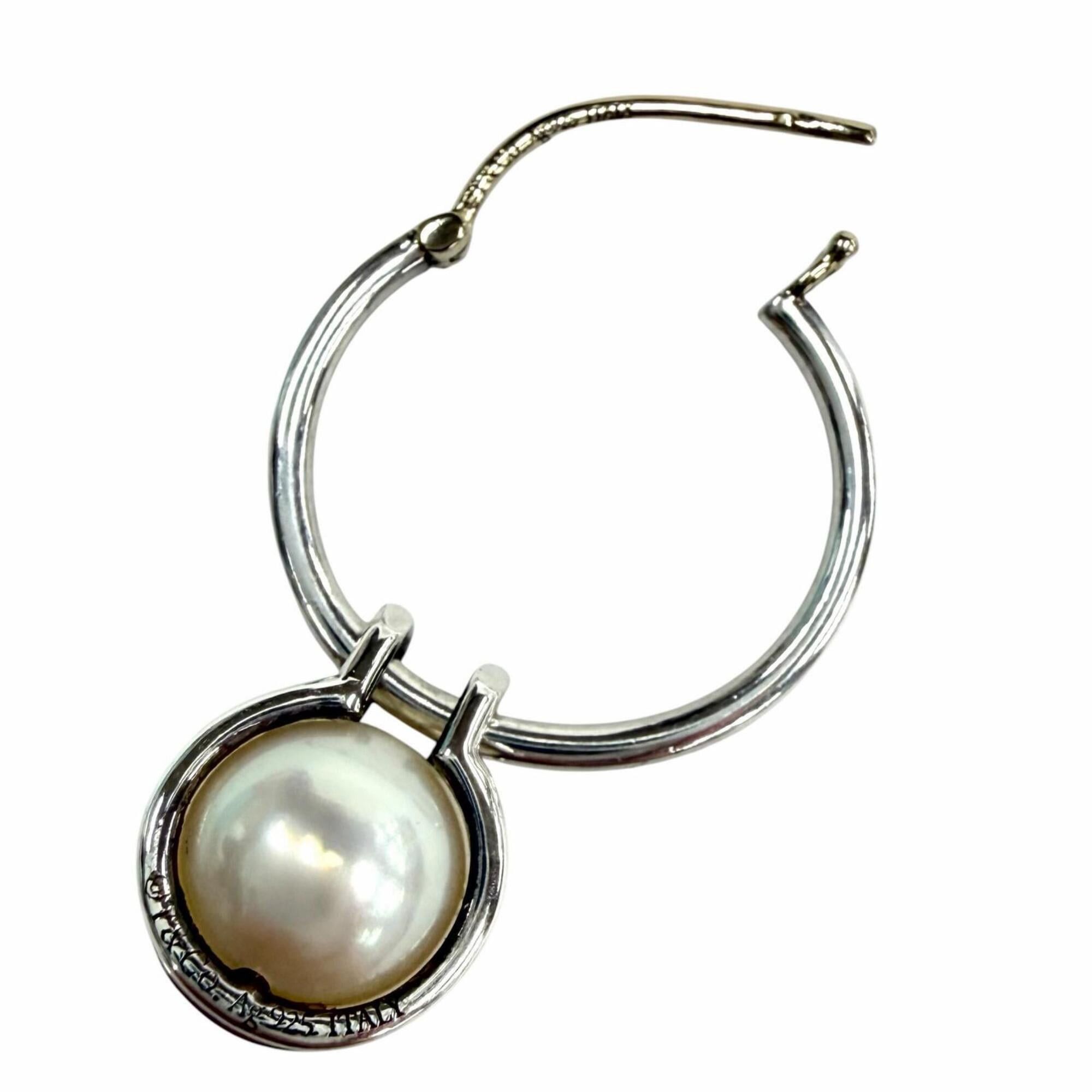 Tiffany & Co. TIFFANY&Co. Tiffany HardWear Pearl Hoop Earrings, 925 Sterling Silver with Freshwater Pearls, and Gold, Comes Box Dust Bag, Made in Italy, Weight: 5.5g, Women's. Size ONE SIZE - 7 Thumbnail