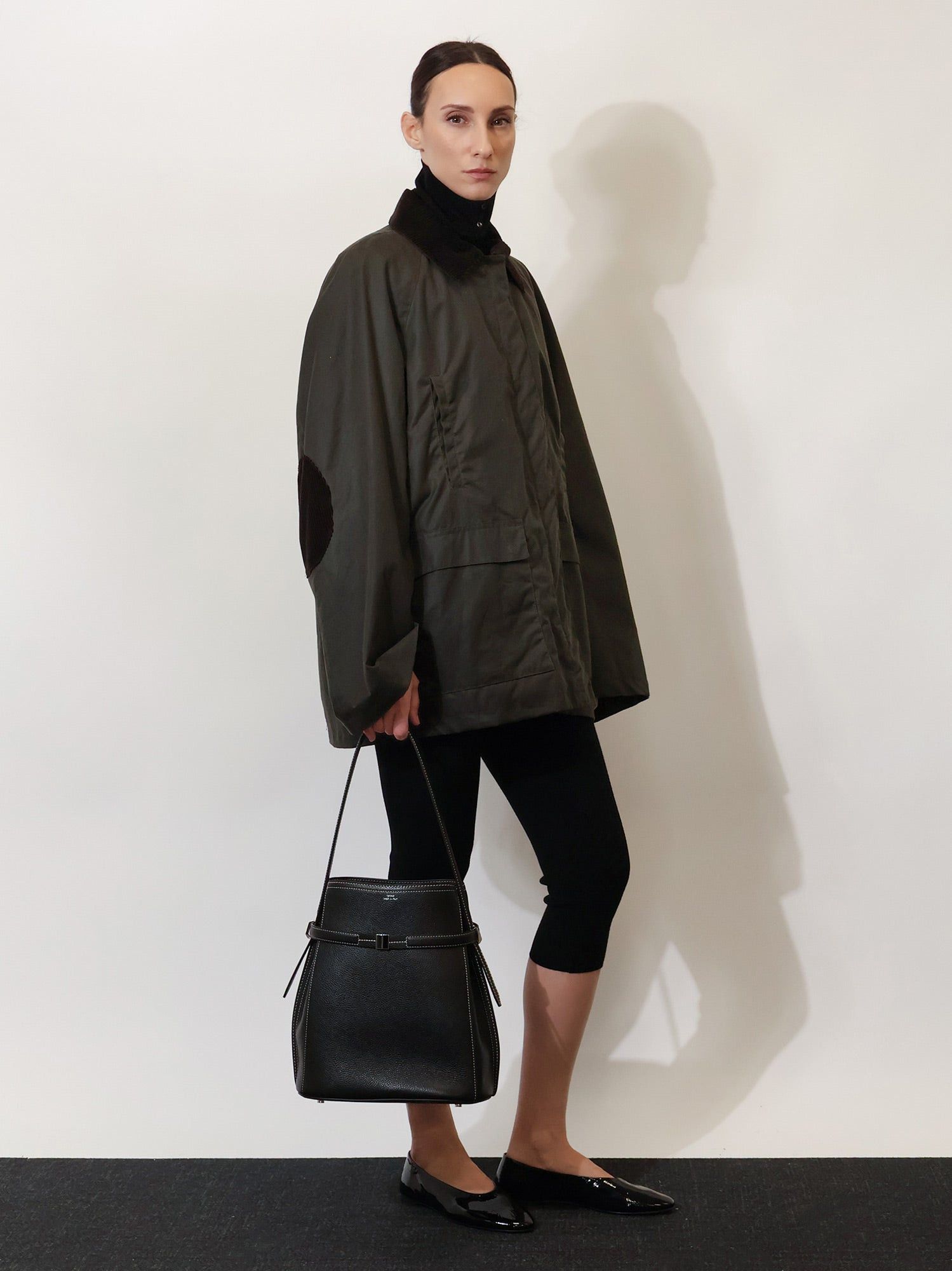 Toteme Hammered Leather Bucket Bag With Strap On The Front Size ONE SIZE - 5 Thumbnail