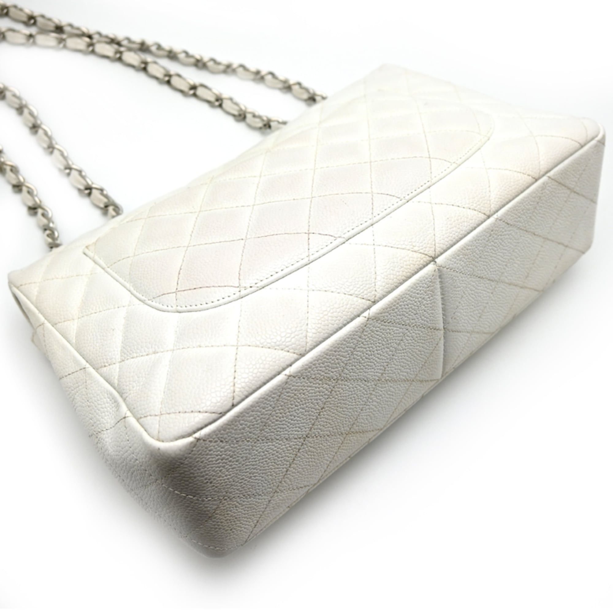 Chanel Chanel Matelassé 30 Chain Shoulder Bag, Silver (Palladium) Hardware, Women's A28600, Caviar Skin, White Size ONE SIZE - 4 Thumbnail