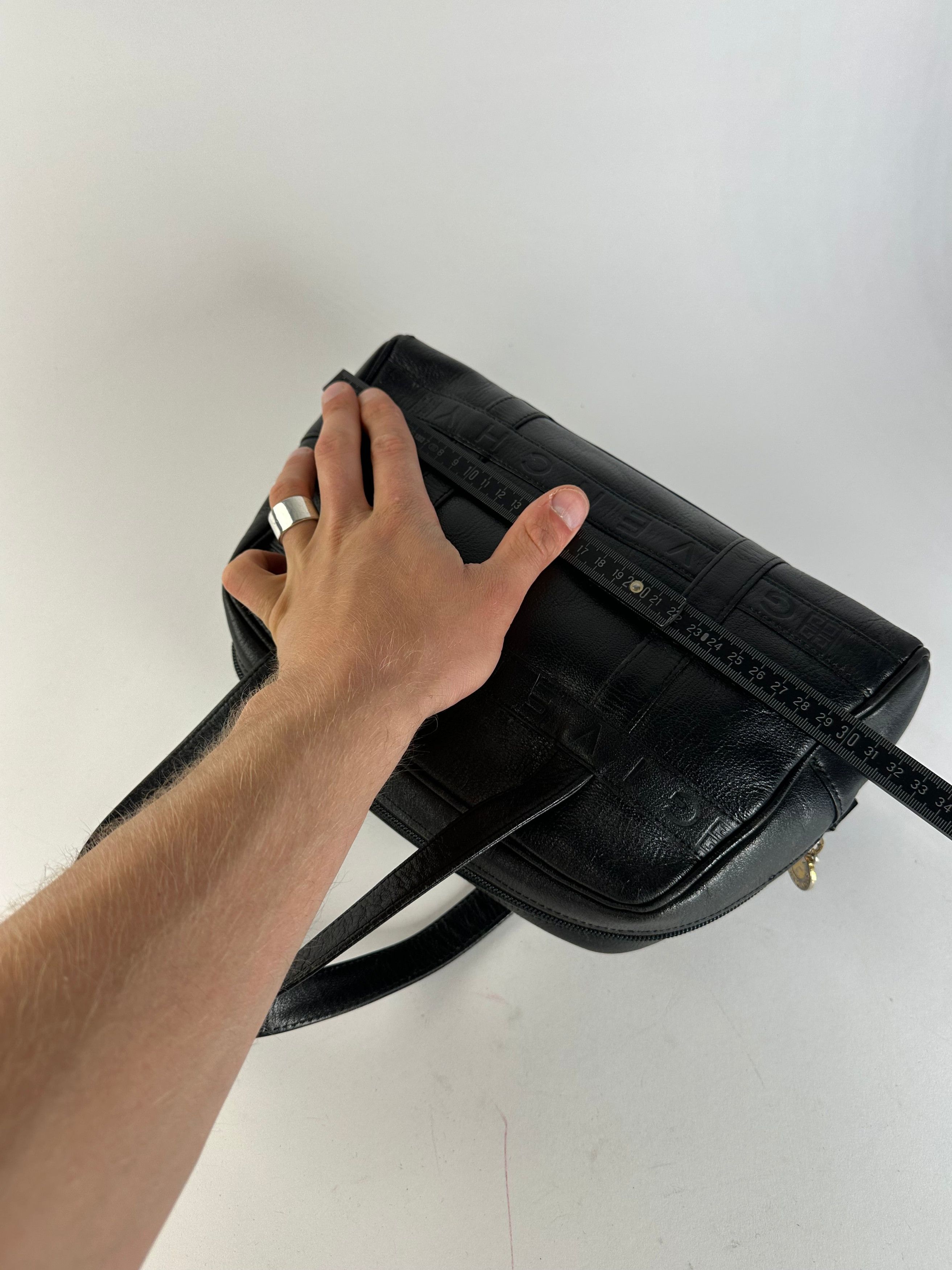Givenchy Vintage 4G Embossed Leather Bowler Handbag Black Size ONE SIZE - 10 Thumbnail