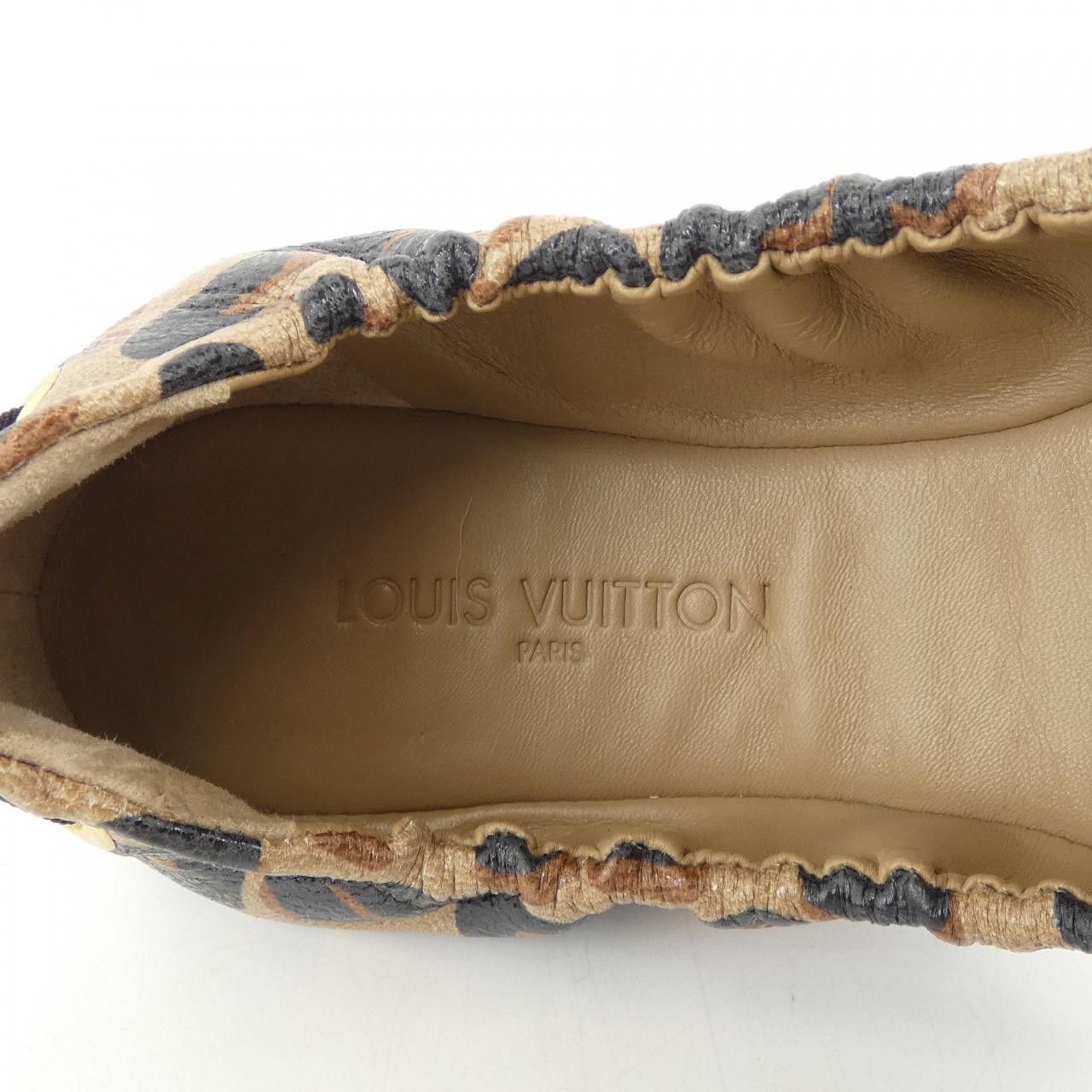 Louis Vuitton Louis Vuitton Louis Vuitton Leather Sneakers Others Shoes CL0191 DUTY FREE for USA Size ONE SIZE - 6 Thumbnail