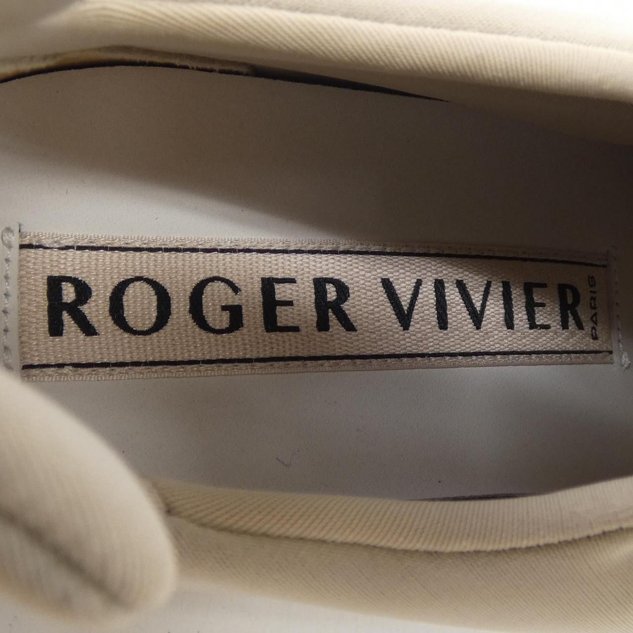 Roger Vivier Roger Vivier Roger Vivier Viv Run Sneakers Textile Shoes DUTY FREE for USA Size ONE SIZE - 6 Thumbnail
