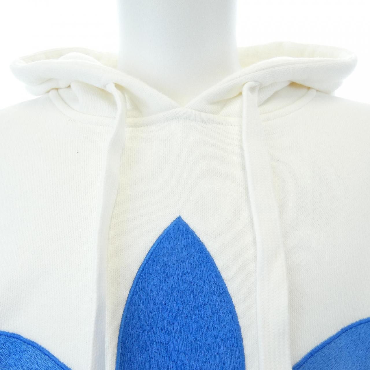Gucci Gucci Gucci Adidas Trefoil Embroidery Hoodie Textile Sweatshirts & Hoodies 702607XJEDA DUTY FREE for USA Size ONE SIZE - 5 Thumbnail