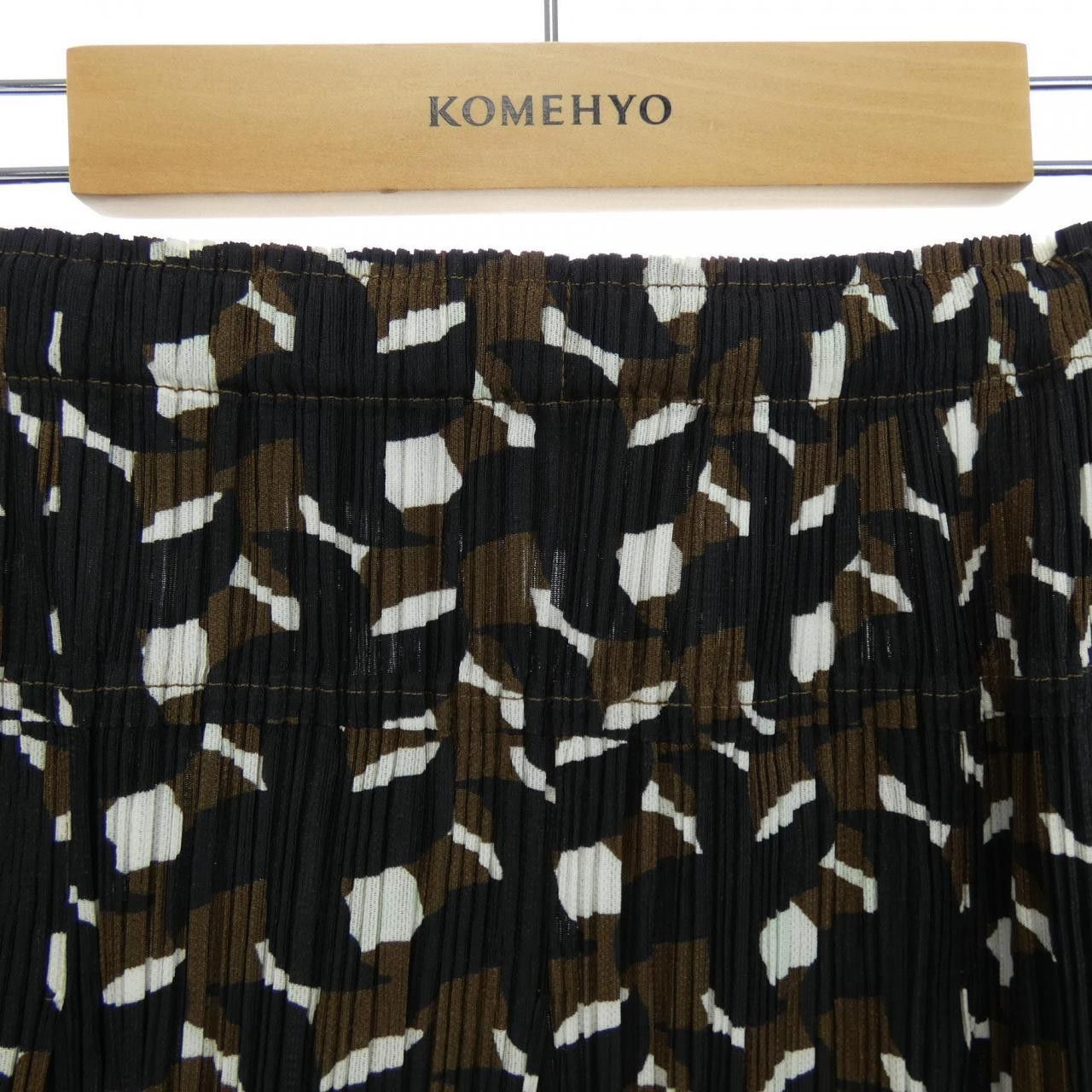 Other Other Pleats Please Skirt Textile Skirts PP11-JG416 DUTY FREE for USA Size ONE SIZE - 4 Thumbnail