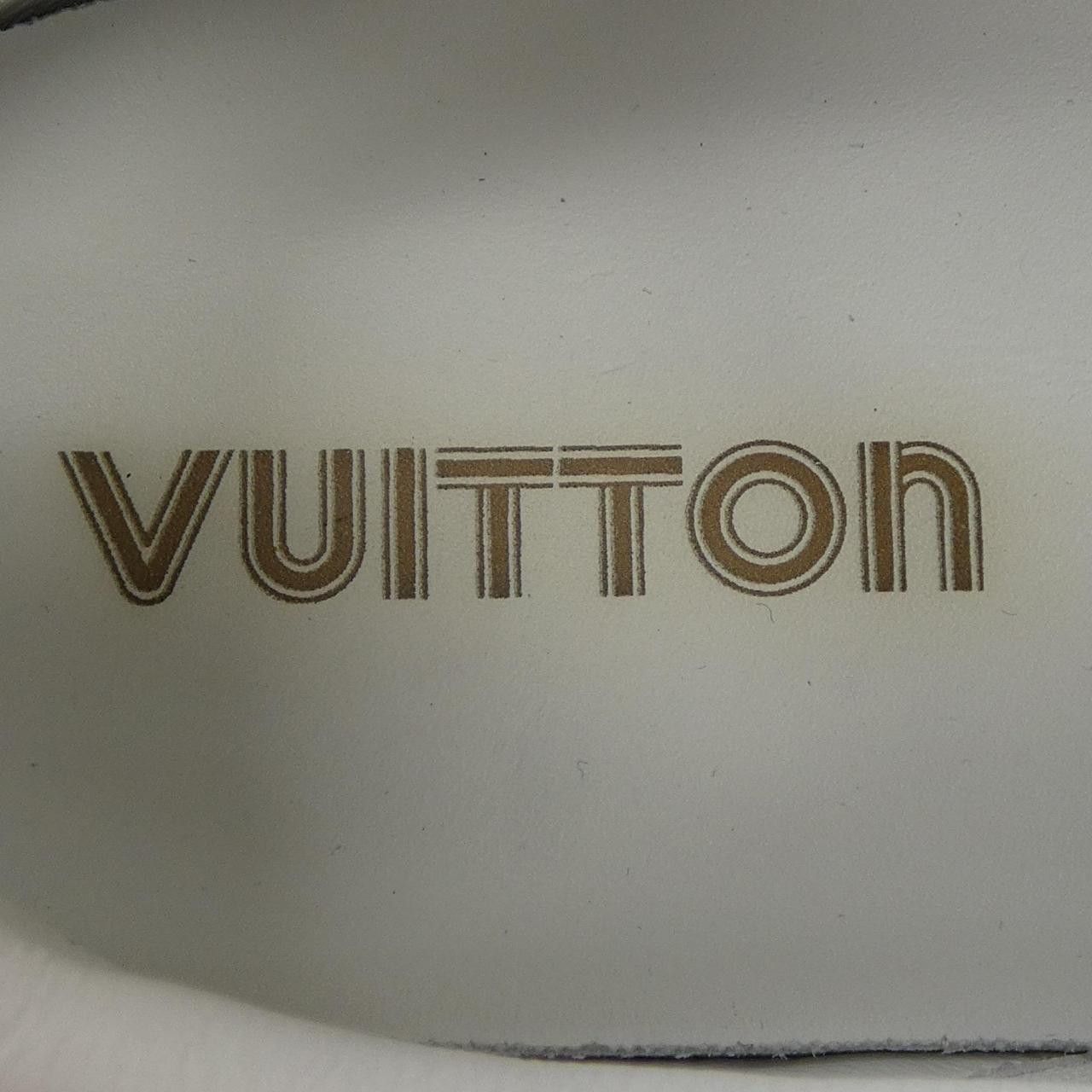 Louis Vuitton Louis Vuitton Louis Vuitton Groovy Line Sneakers Textile Shoes DUTY FREE for USA Size ONE SIZE - 6 Thumbnail