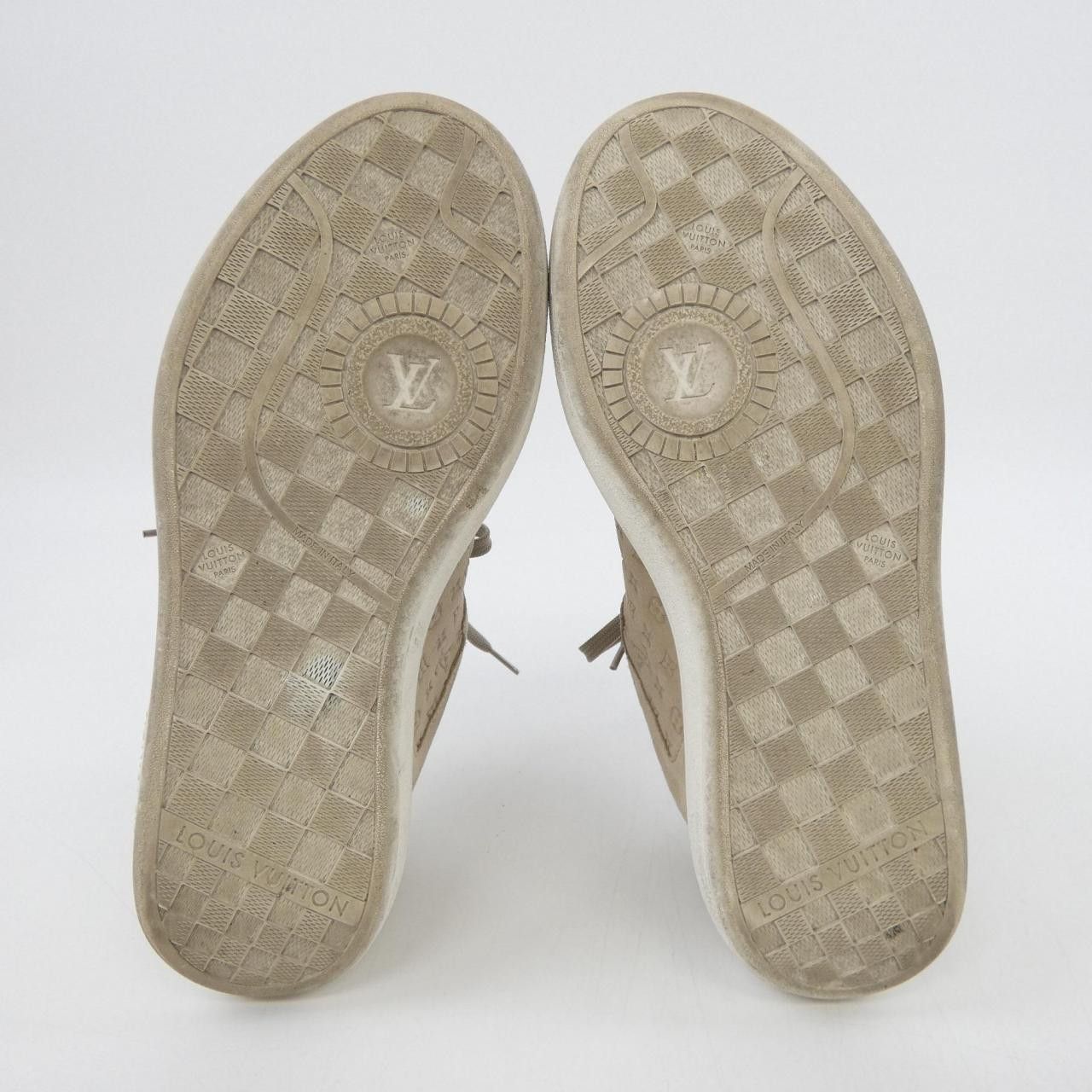Louis Vuitton Louis Vuitton Louis Vuitton Groovy Line Sneakers Textile Shoes DUTY FREE for USA Size ONE SIZE - 4 Thumbnail