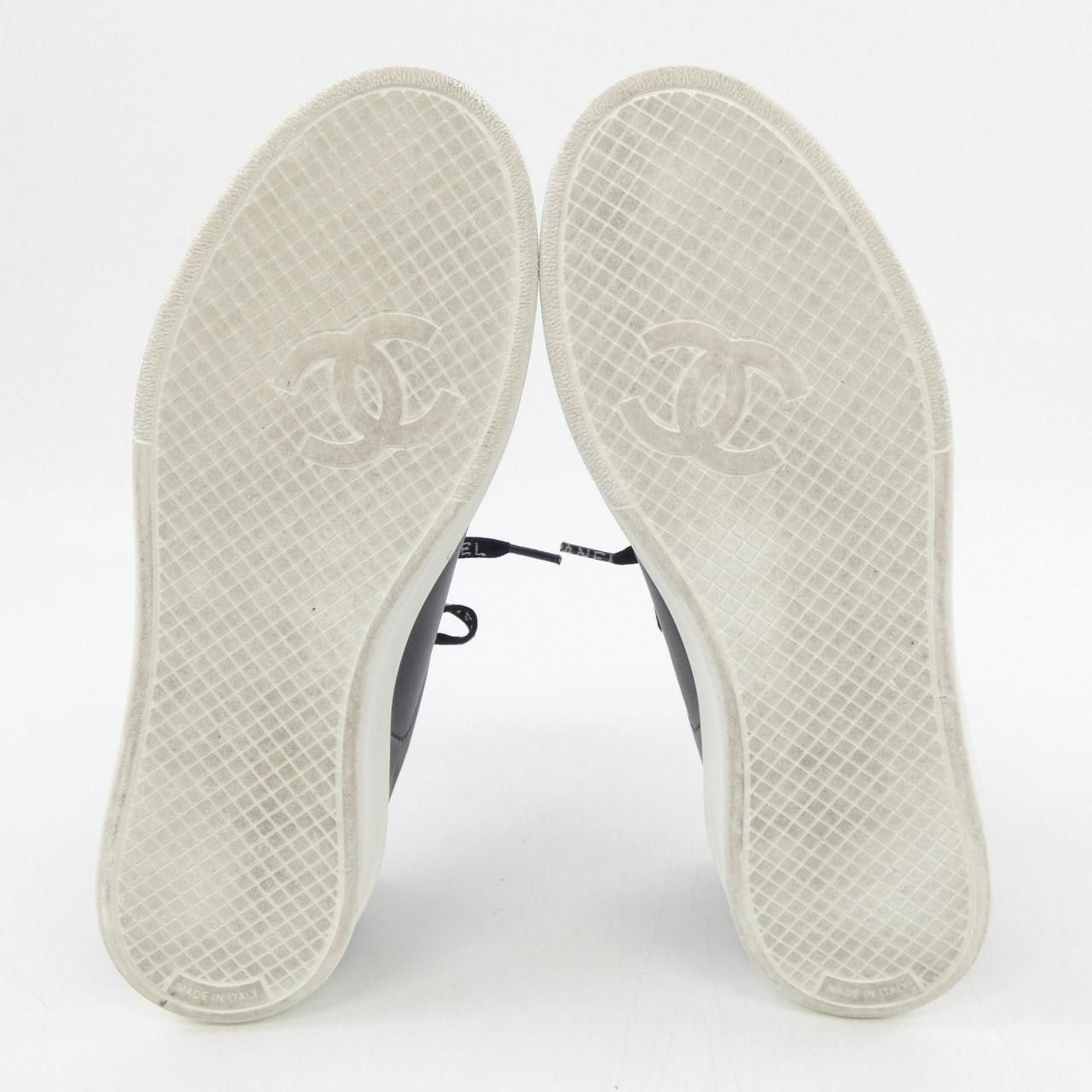 Chanel Chanel Chanel G34085X51503 Calfskin Sneakers Leather Shoes G34085X51503 DUTY FREE for USA Size ONE SIZE - 4 Thumbnail