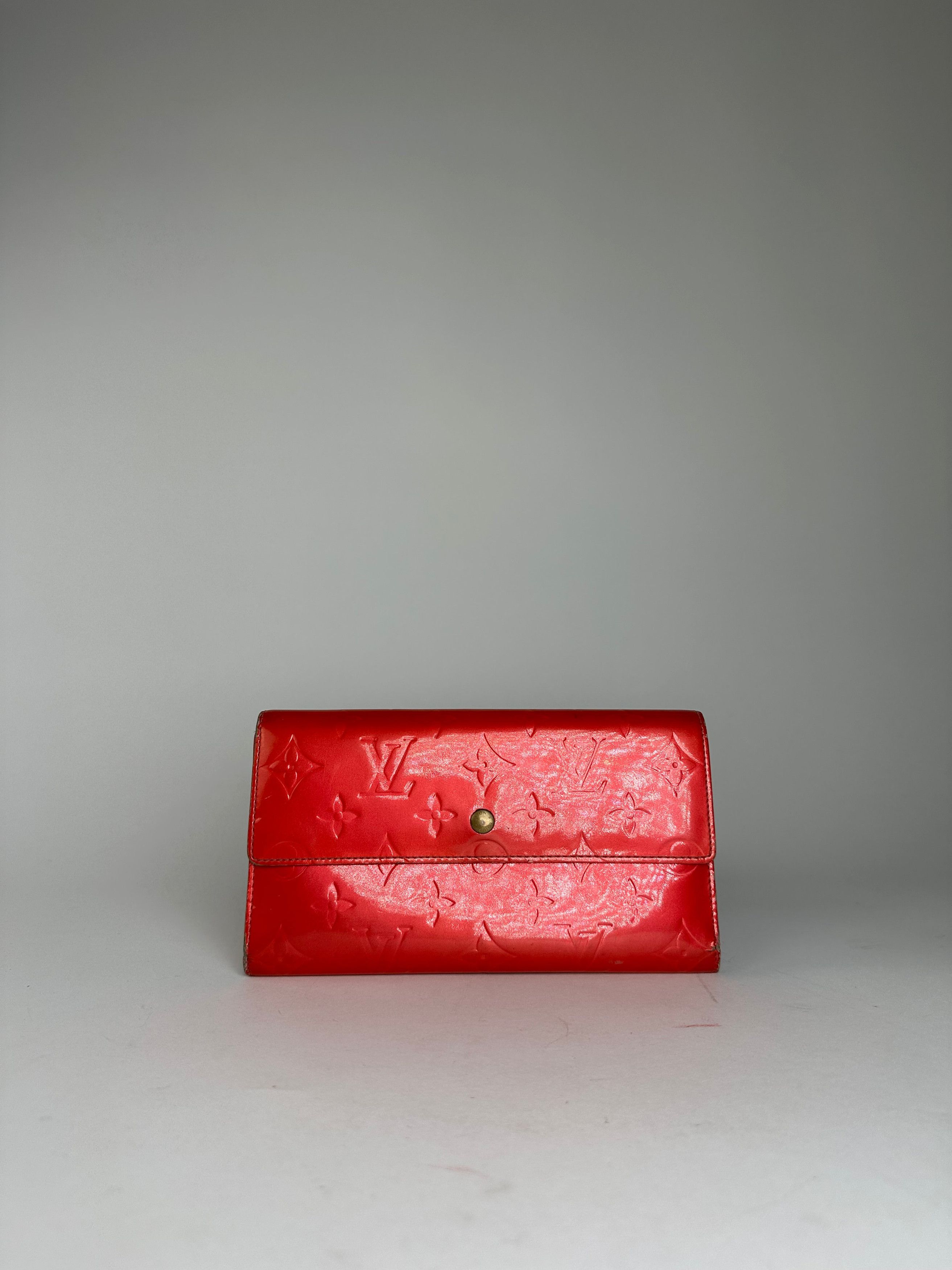 Louis Vuitton Vintage Vernis Monogram Sarah Long Wallet Pomme d'Amour Size ONE SIZE - 9 Thumbnail