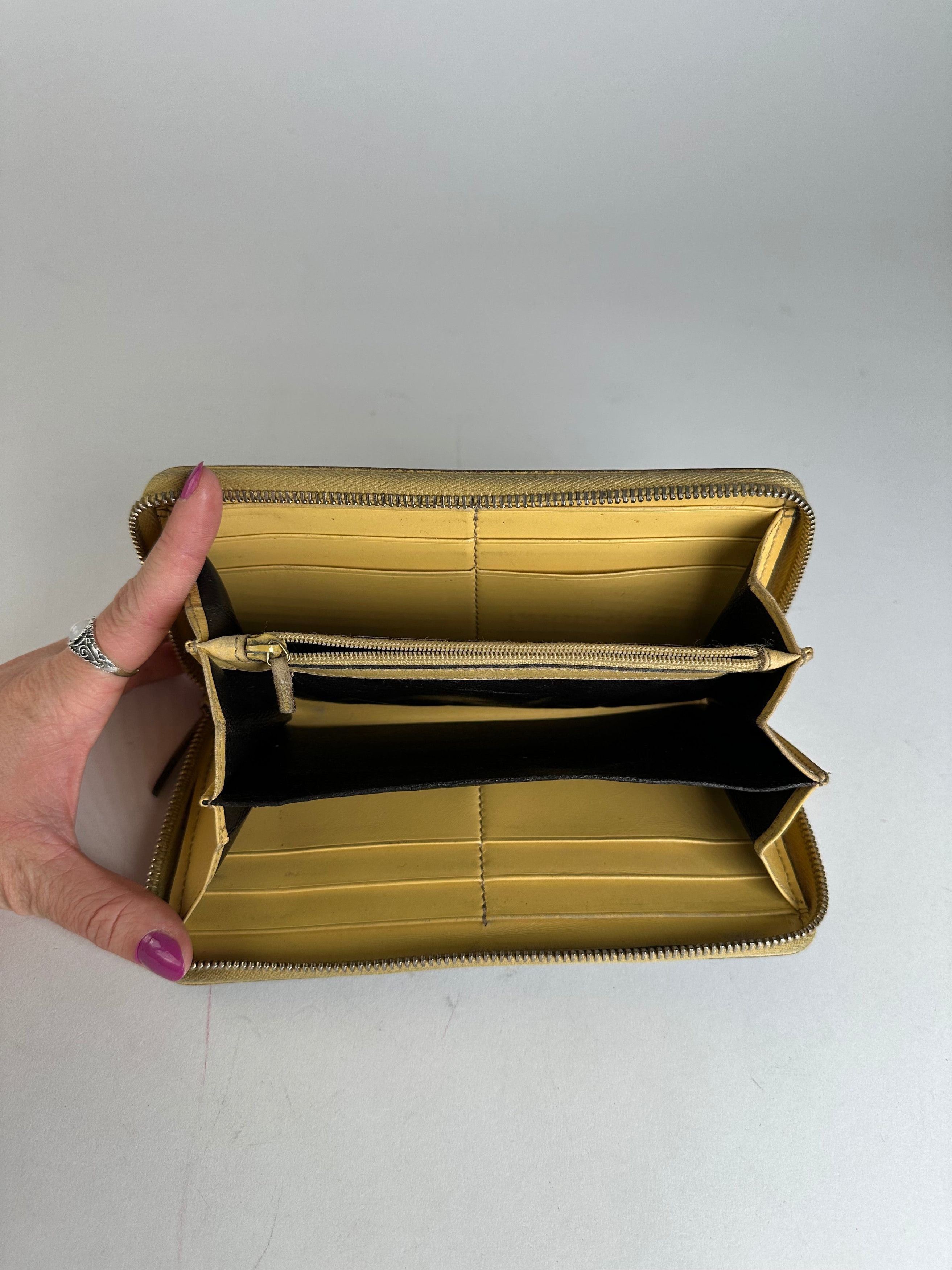 Gucci Vintage ssima Leather Zip Around Long Wallet Black Size ONE SIZE - 5 Thumbnail