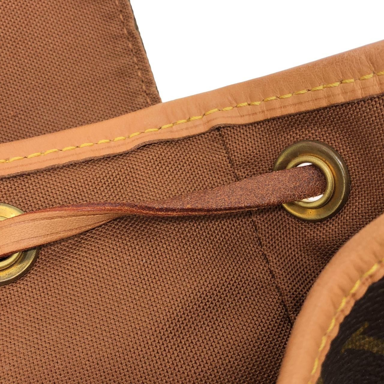 Louis Vuitton Louis Vuitton Louis Vuitton Monogram Backpack Textile Backpack M51136 DUTY FREE for USA Size ONE SIZE - 9 Thumbnail
