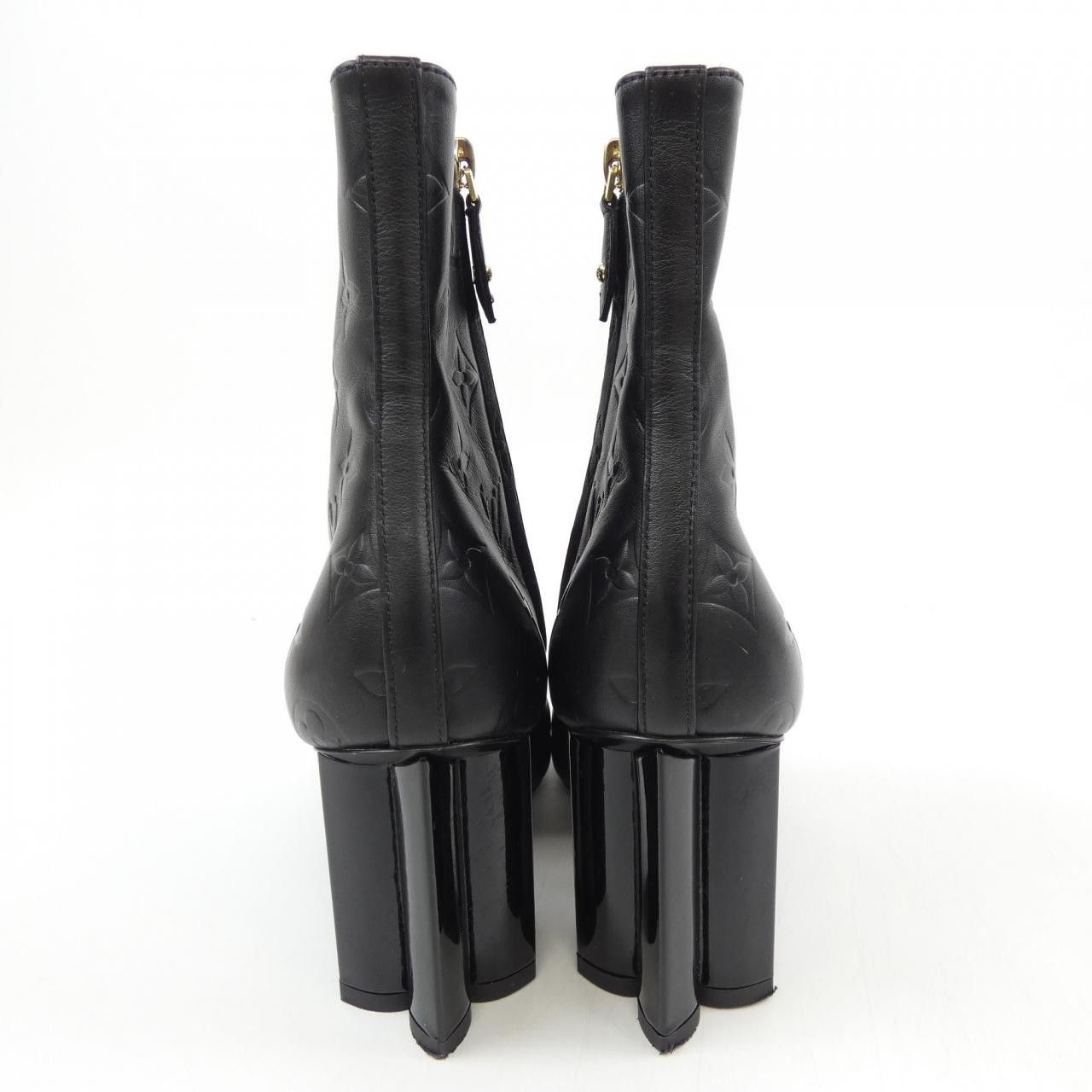 Louis Vuitton Louis Vuitton Louis Vuitton Monogram Debossed Calf Boots Leather Shoes DUTY FREE for USA Size ONE SIZE - 5 Thumbnail