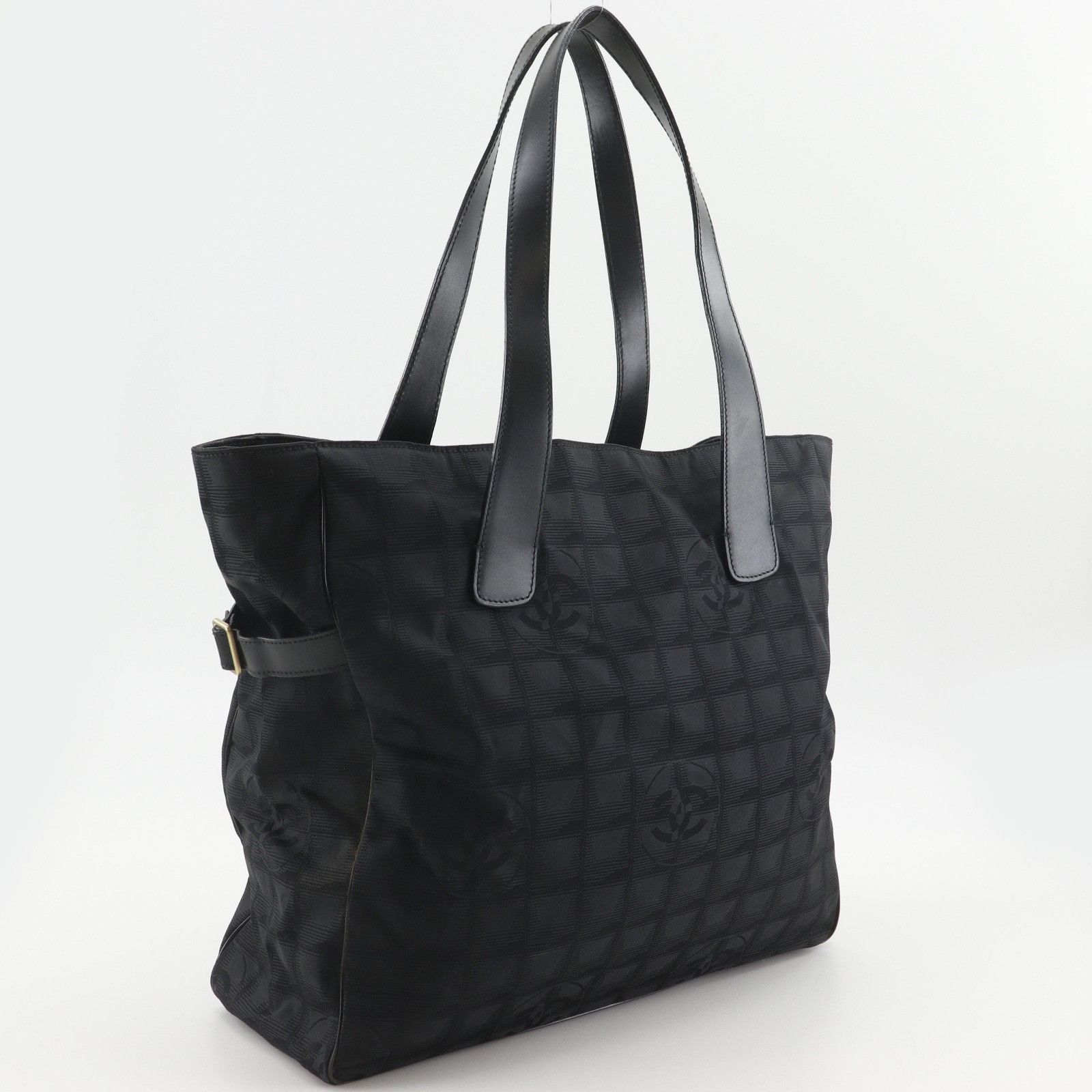 Chanel Chanel Chanel New Travel Line Nylon Canvas Tote Bag Textile Tote Bag A15825 DUTY FREE for USA Size ONE SIZE - 3 Thumbnail