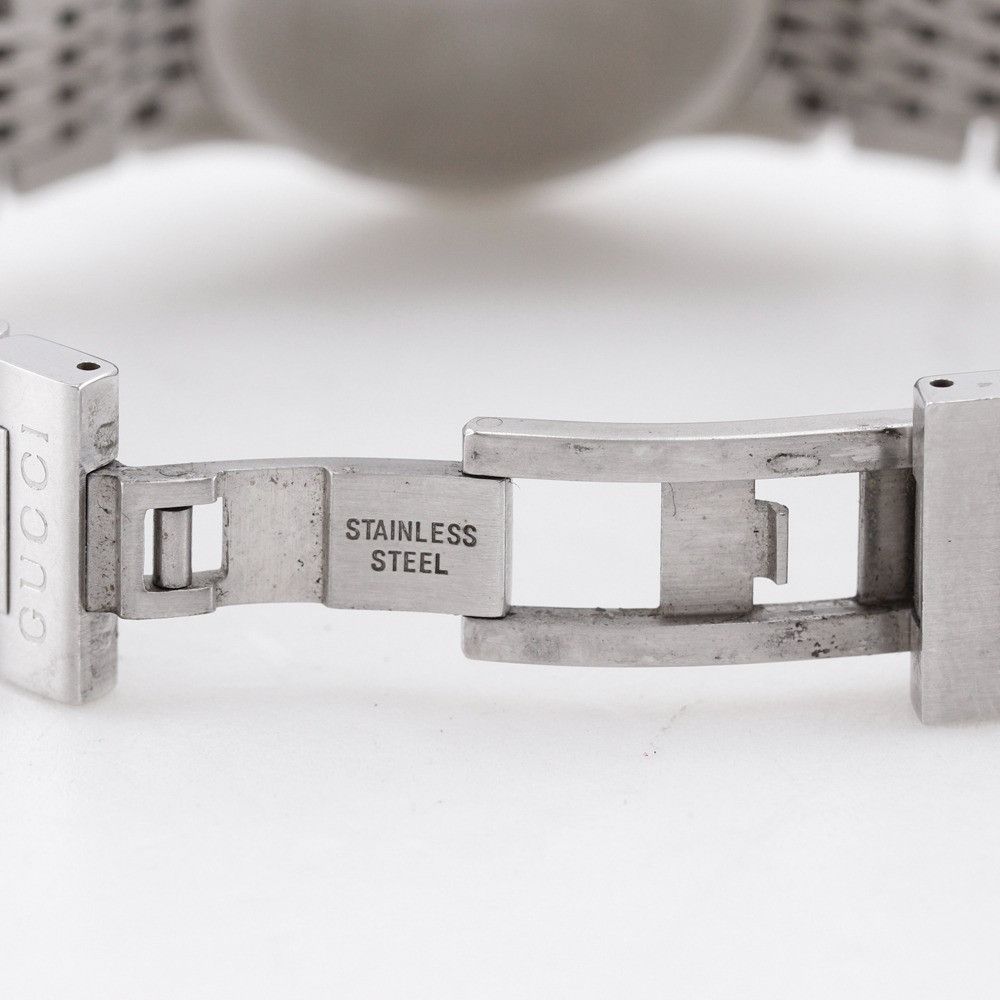 Gucci Gucci Gucci Stainless Steel Wristwatch Metal Quartz 126.5 DUTY FREE for USA Size ONE SIZE - 7 Thumbnail