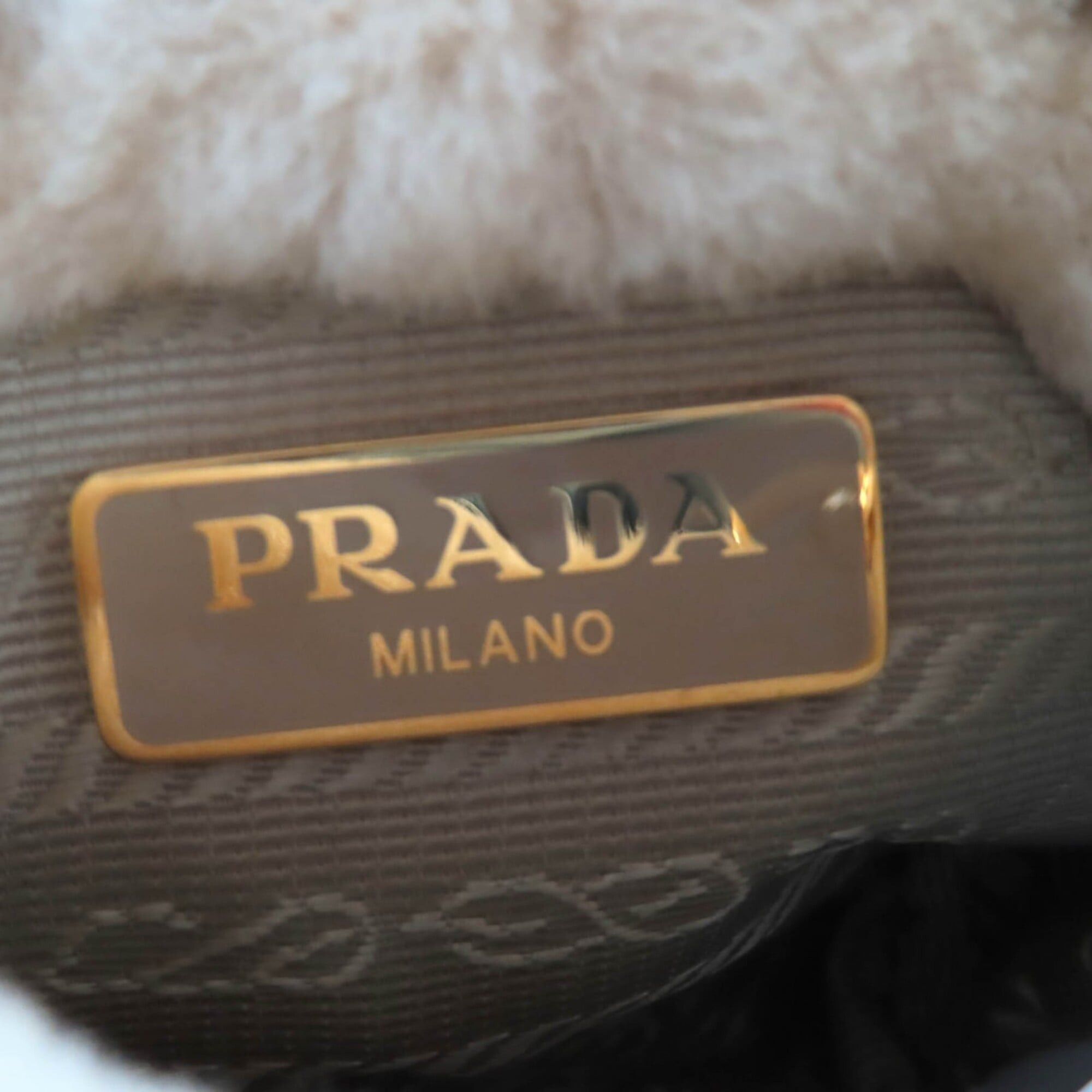 Prada PRADA 1NR16P Sheepskin Mini Pouch, Ecru Beige, Triangle Logo, Chain Shoulder Bag, Made in Italy, Women's Size ONE SIZE - 11 Thumbnail