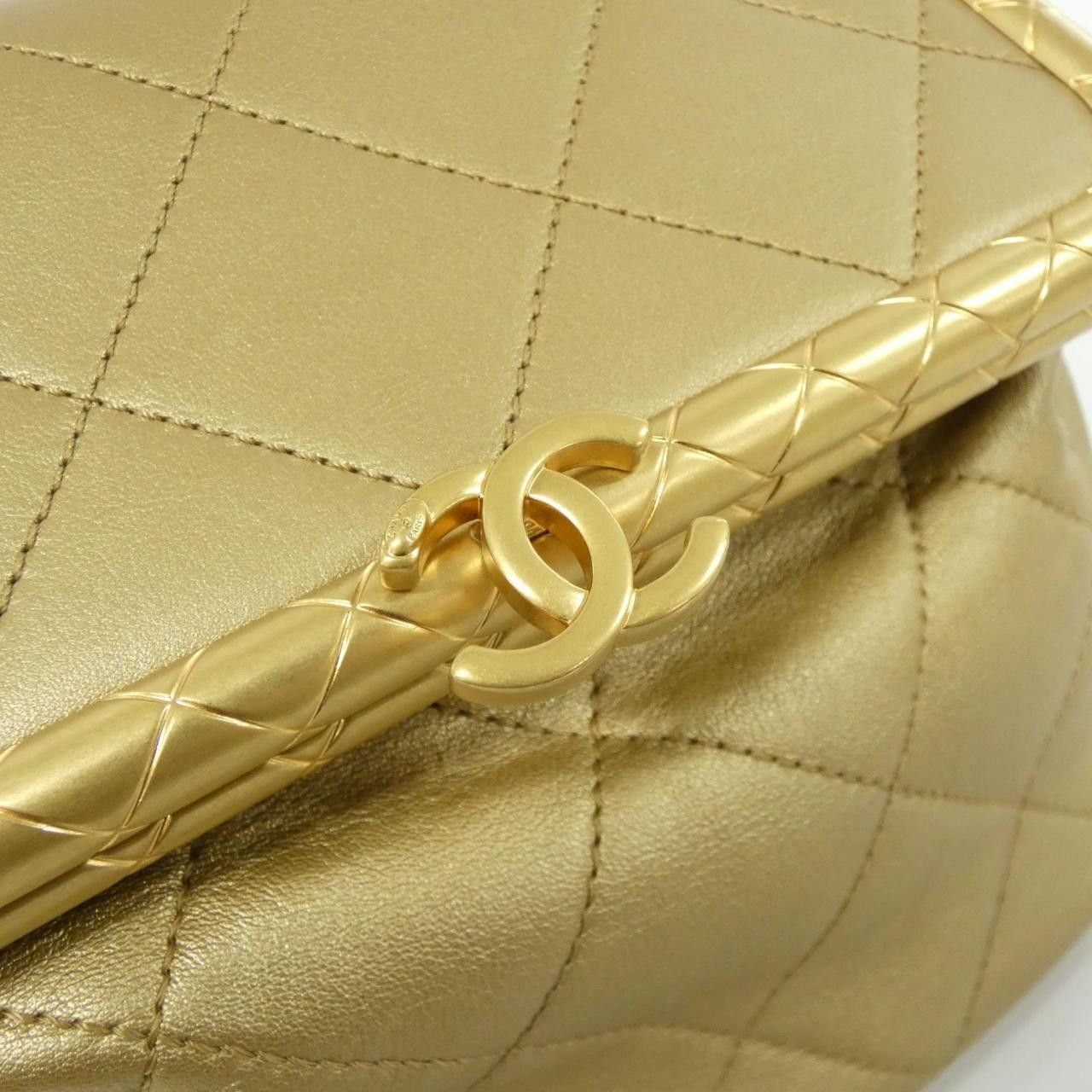 Chanel Chanel Chanel Lambskin Shoulder Bag Leather Crossbody Bag AS1886 DUTY FREE for USA Size ONE SIZE - 5 Thumbnail