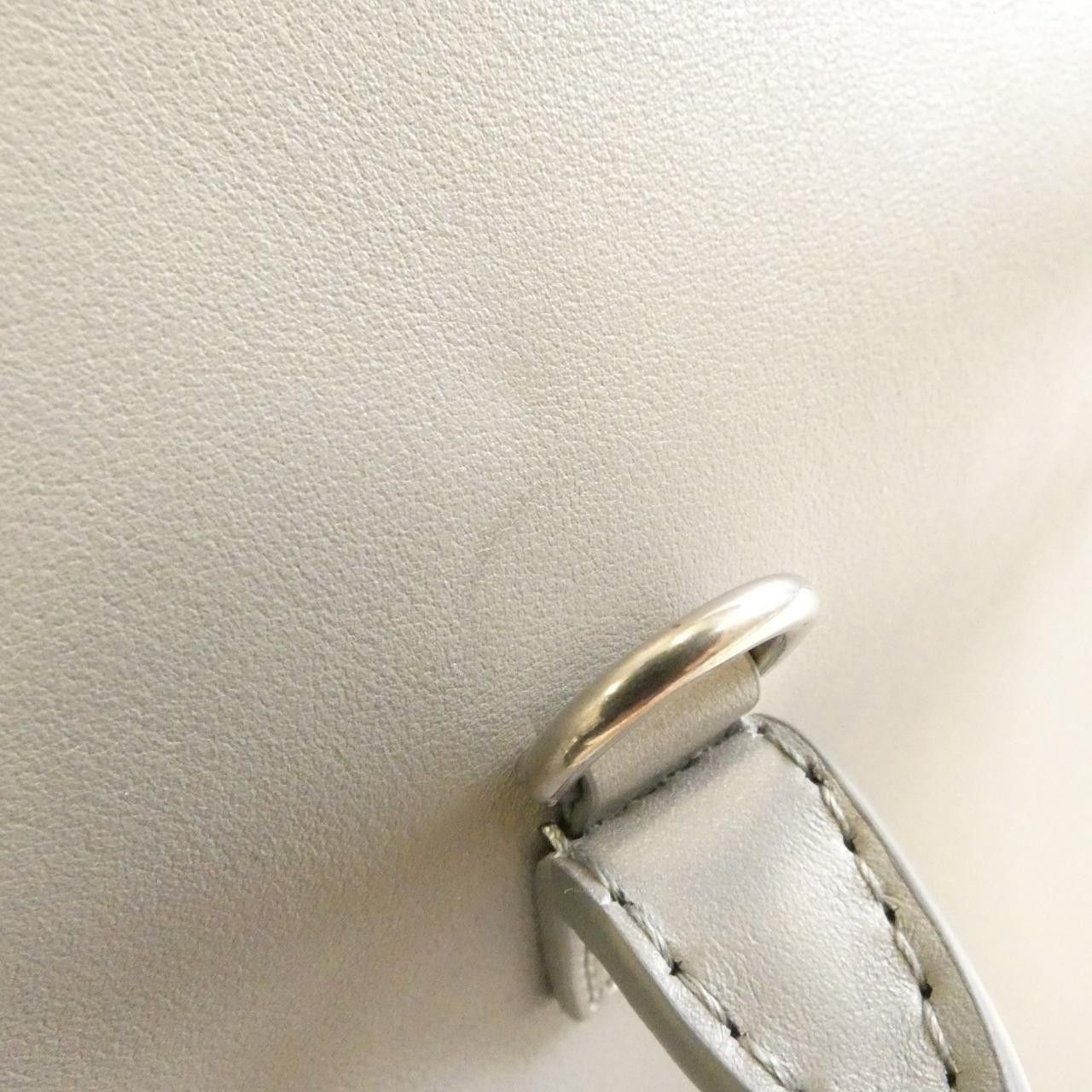 Balenciaga Balenciaga Balenciaga Hampton Mini Calf Bag Leather Crossbody Bag 8133622ABAW DUTY FREE for USA Size ONE SIZE - 4 Thumbnail