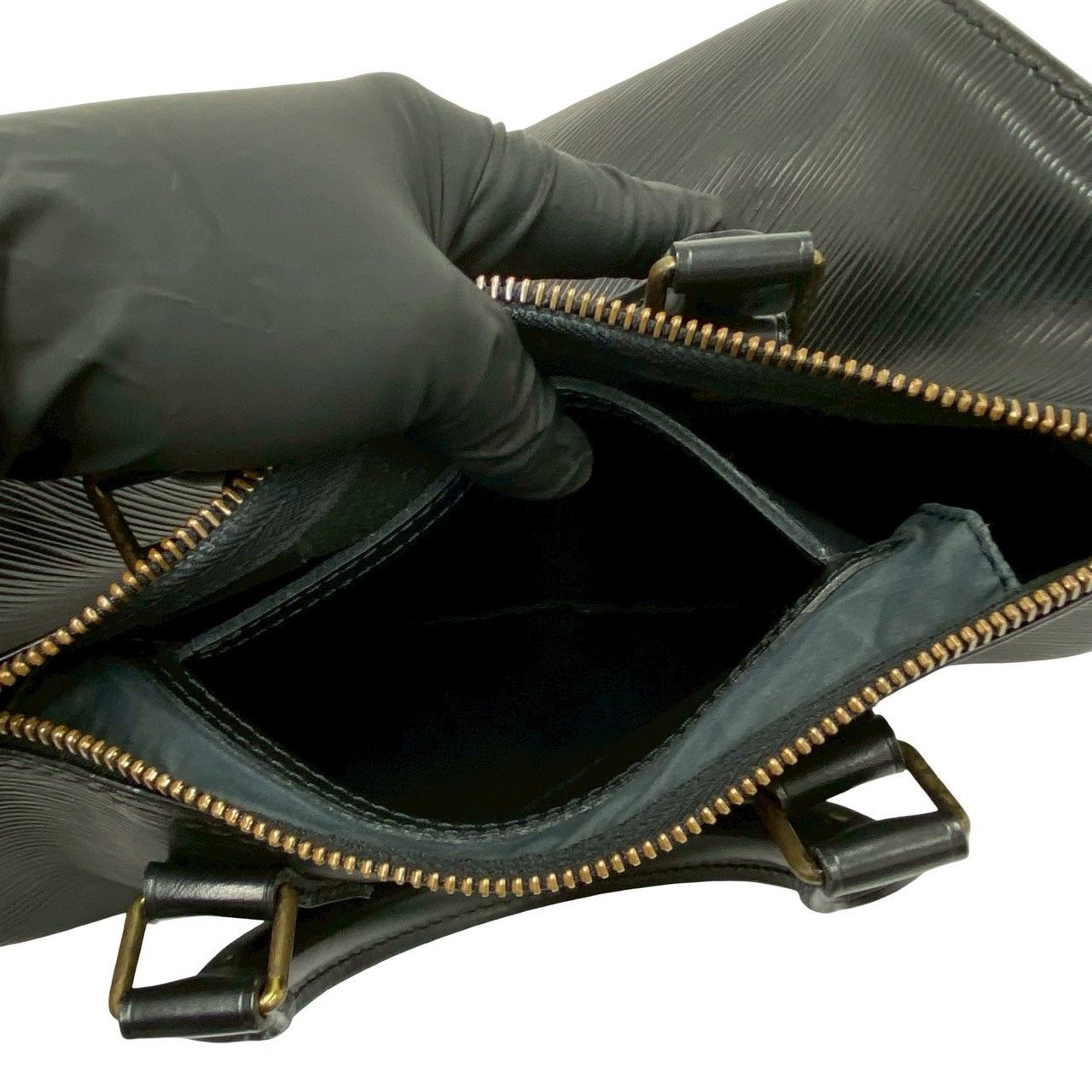 Louis Vuitton Louis Vuitton Louis Vuitton Epi Leather Handbag Leather Handbag DUTY FREE for USA Size ONE SIZE - 11 Thumbnail