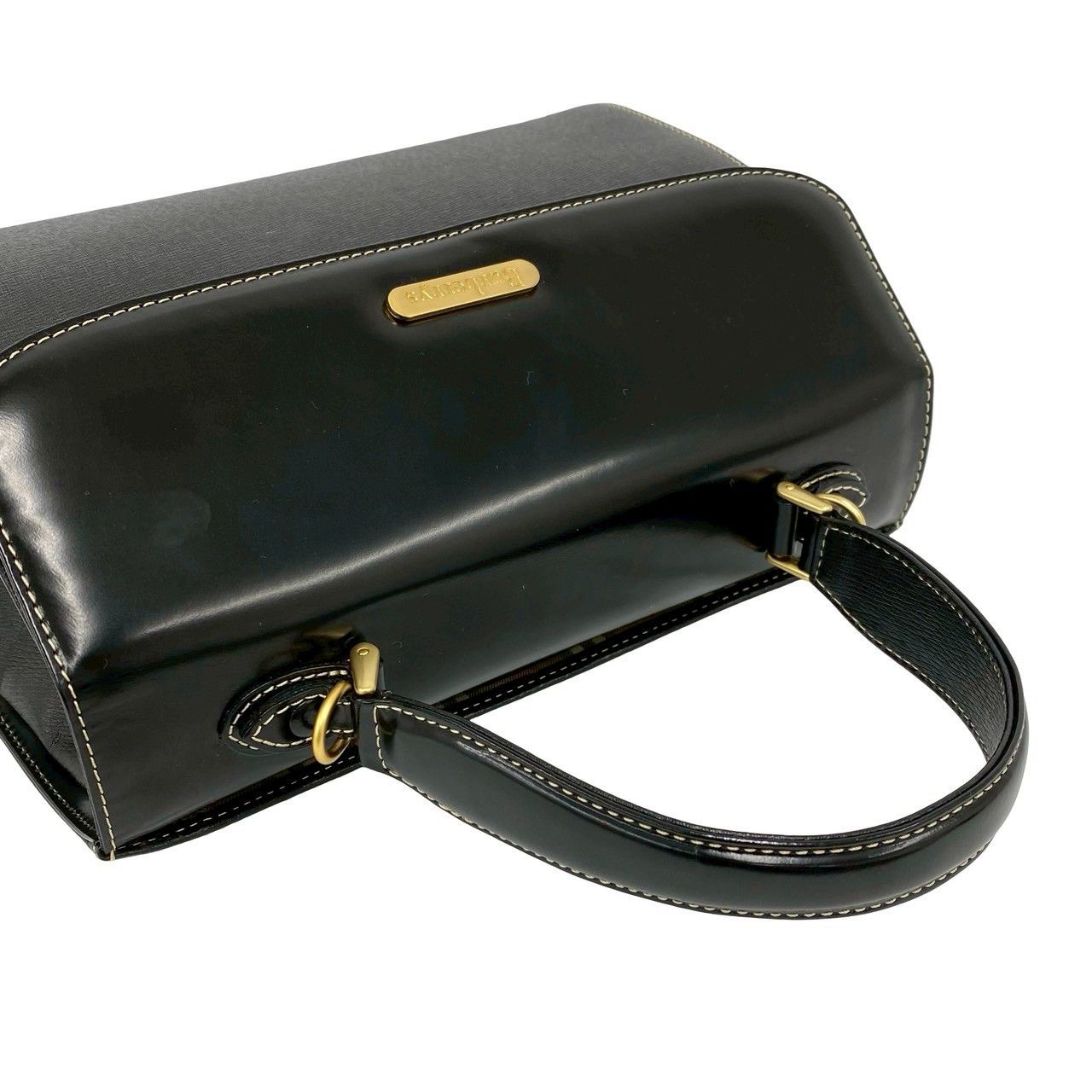 Burberry Burberry Burberry Leather 2way Shoulder Bag Leather Shoulder Bag DUTY FREE for USA Size ONE SIZE - 5 Thumbnail