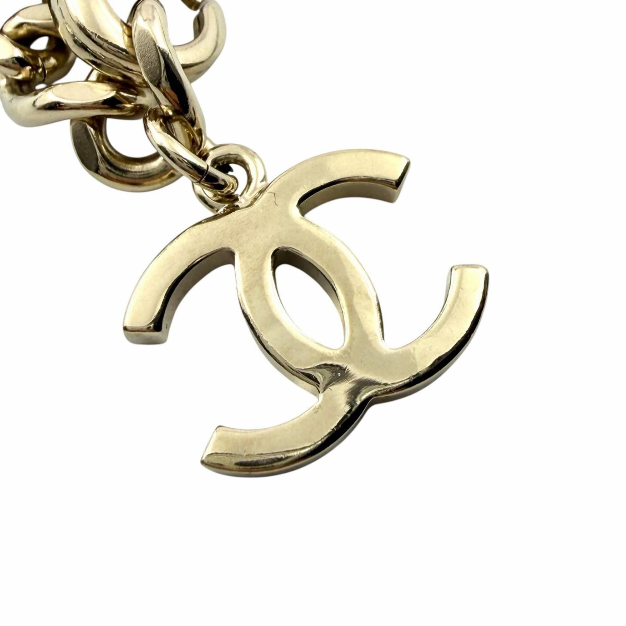 Chanel CHANEL B22S AB8299 Coco Mark Chain Bracelet, Gold and White, with Box, Made in Italy, Women's. Size ONE SIZE - 4 Thumbnail
