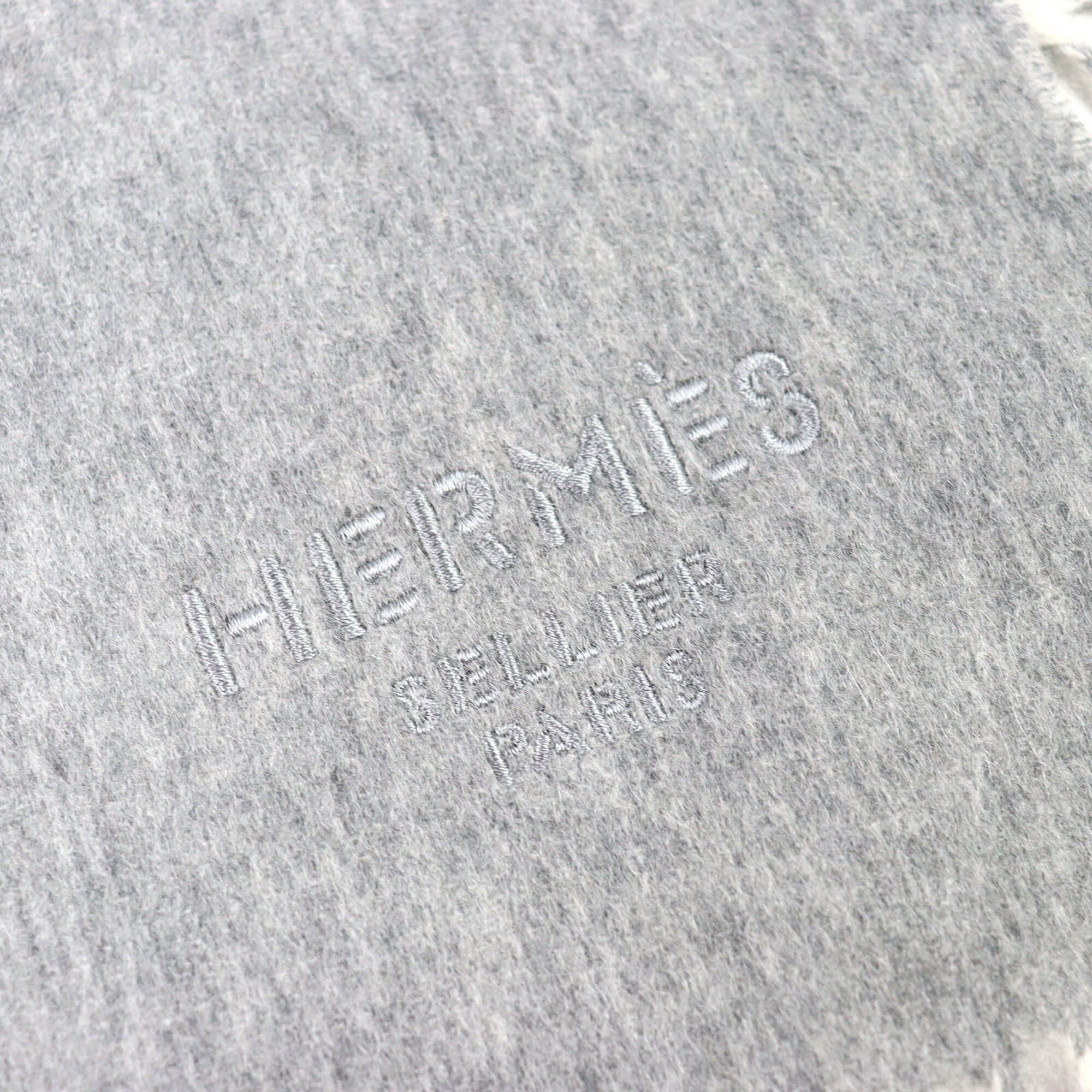 Hermes HERMES (H259130S) 100% Cashmere Logo Embroidered Double-Faced Fringe Scarf/Shawl, Grey, Made in England, Women's Size ONE SIZE - 6 Thumbnail