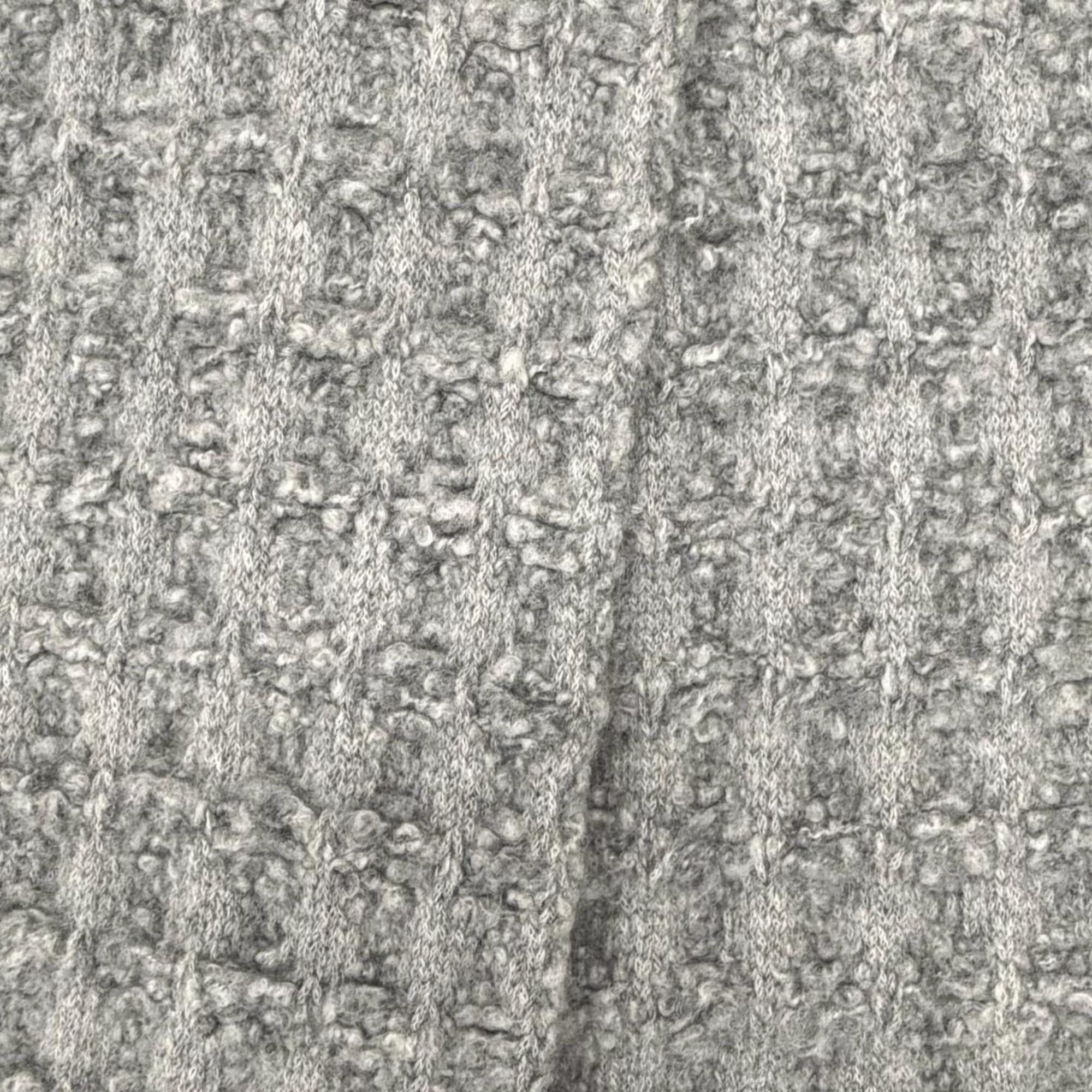 Chanel CHANEL 17B Cashmere Silk Scarf/Stole with Coco Mark Embellishment, Gray, Made in Italy, Women's, Highly Recommended ◎ Size ONE SIZE - 3 Thumbnail
