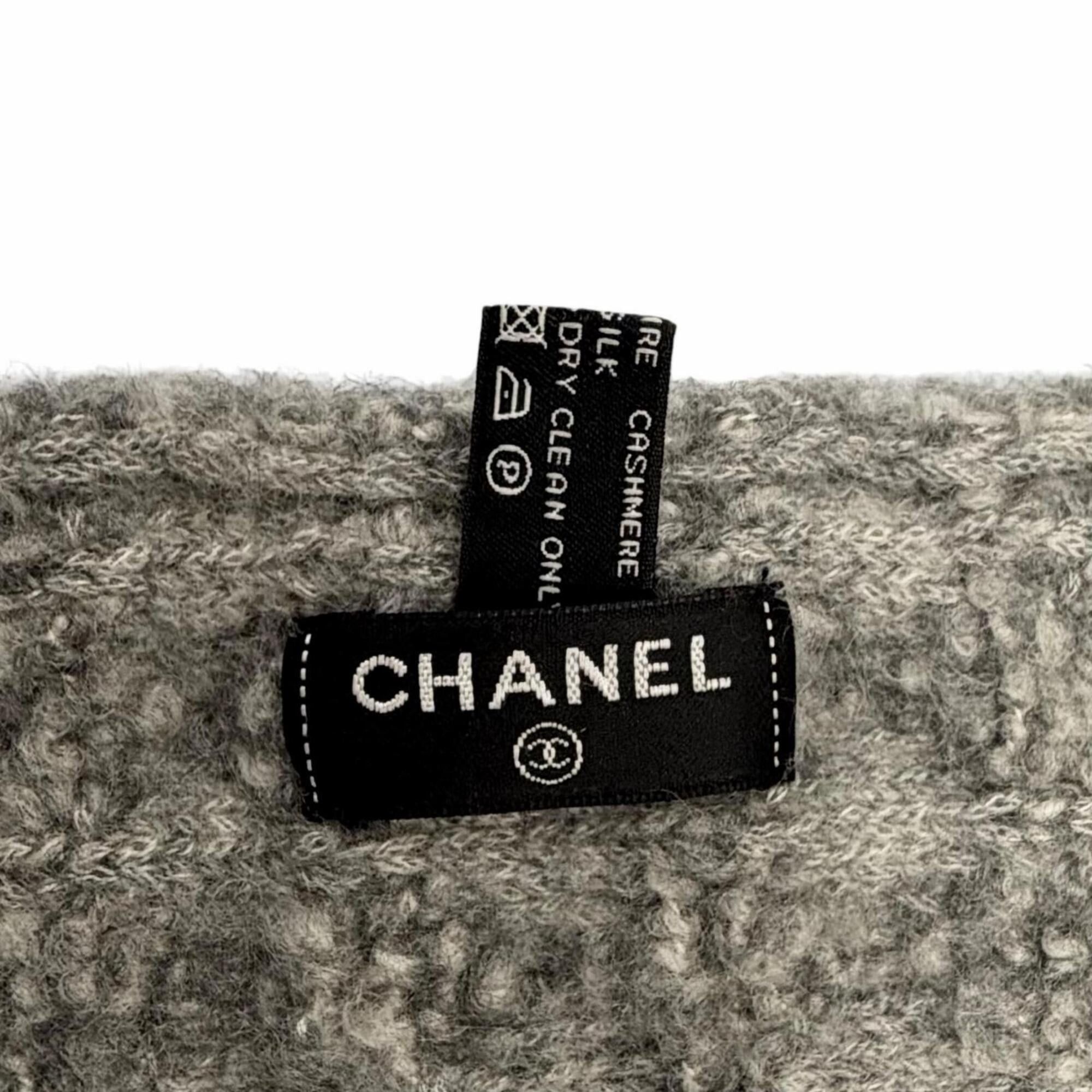Chanel CHANEL 17B Cashmere Silk Scarf/Stole with Coco Mark Embellishment, Gray, Made in Italy, Women's, Highly Recommended ◎ Size ONE SIZE - 6 Thumbnail