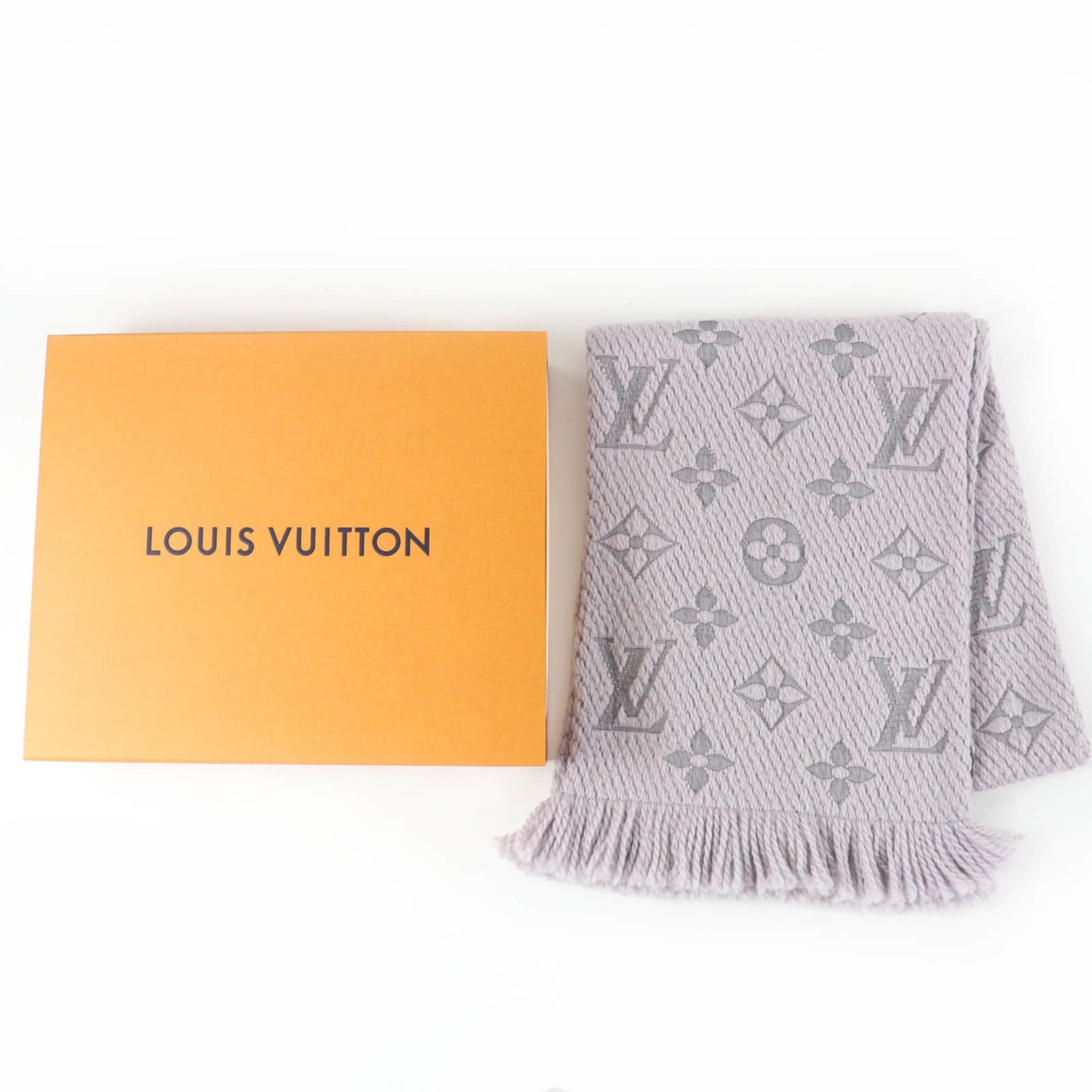 Louis Vuitton LOUIS VUITTON M74742 Echarpe Logomania Wool Silk Gris Perle Fringe Scarf with Box, Made in Italy, Authentic, Women's Size ONE SIZE - 2 Thumbnail