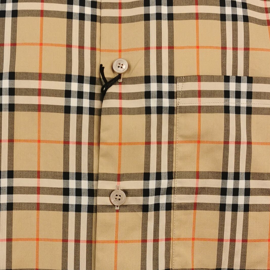 Burberry Burberry Check Short Sleeve Shirt US L Size US L / EU 52-54 / 3 - 3 Thumbnail