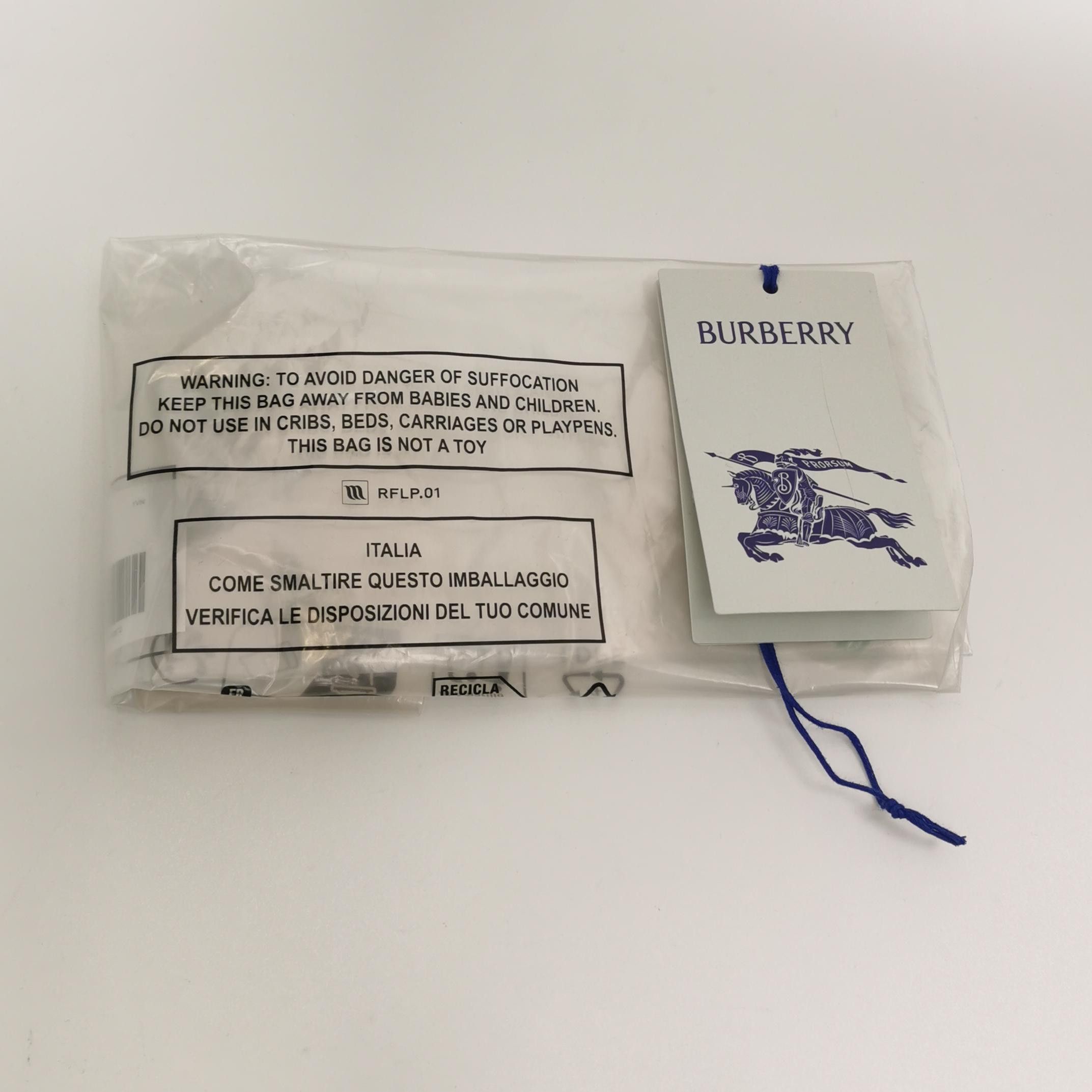 Burberry Burberry Tonal Logo Cotton T-Shirt Black L Size US L / EU 52-54 / 3 - 4 Thumbnail