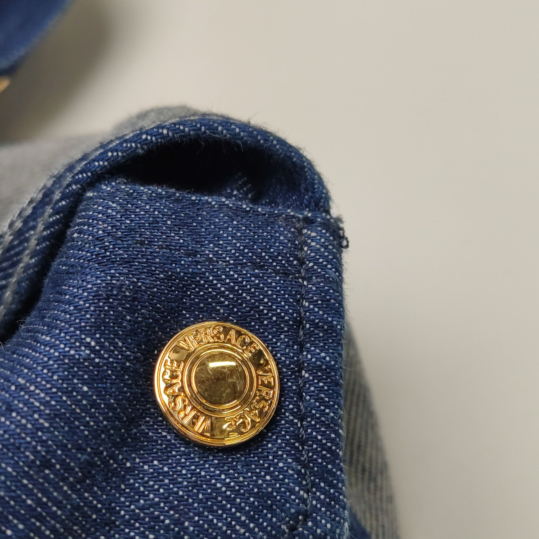 Versace Versace Medusa Button Denim Jacket Size S Size US S / EU 44-46 / 1 - 13 Thumbnail